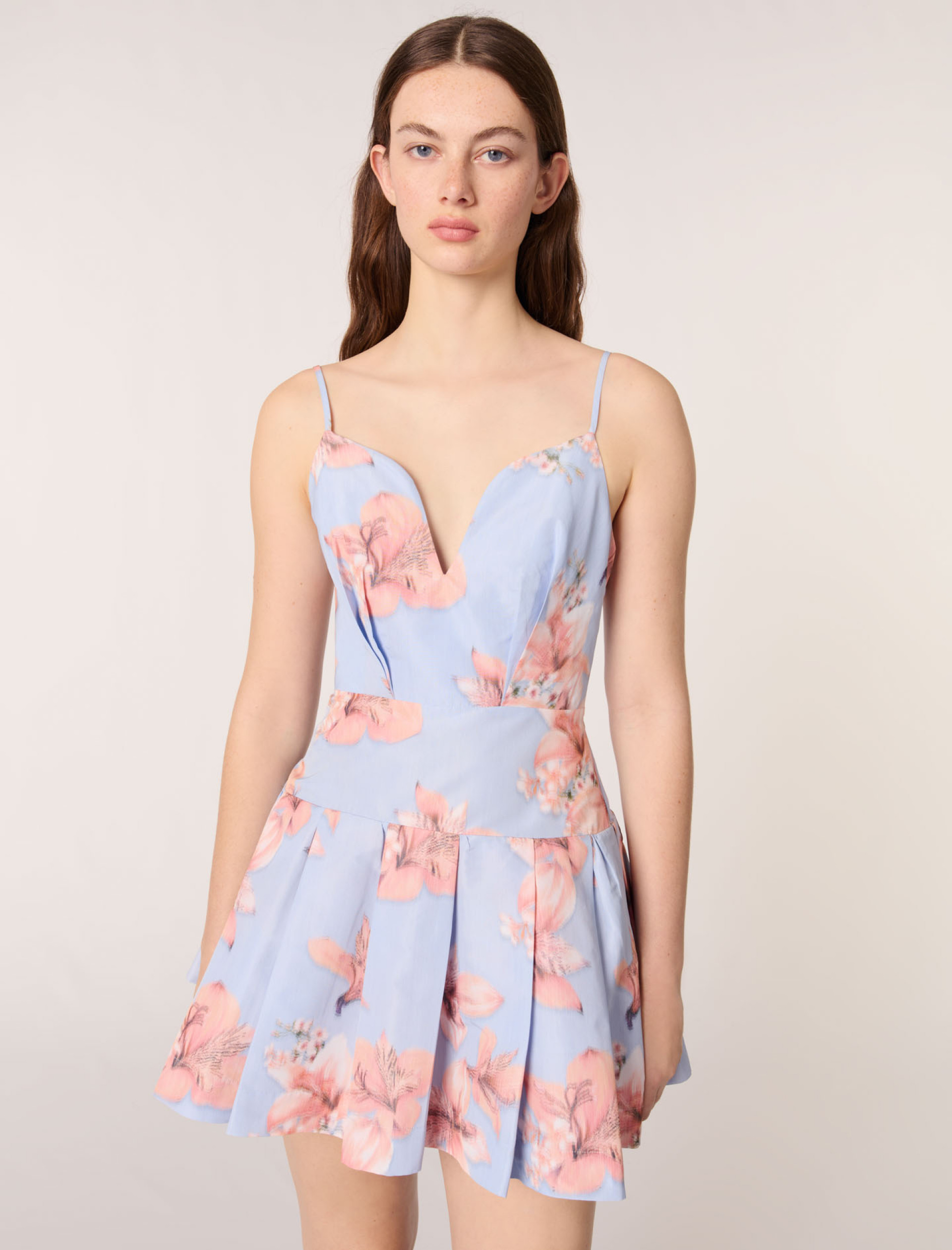 Женское платье из тафты с цветочным принтом Женское платье из тафты с цветочным принтом