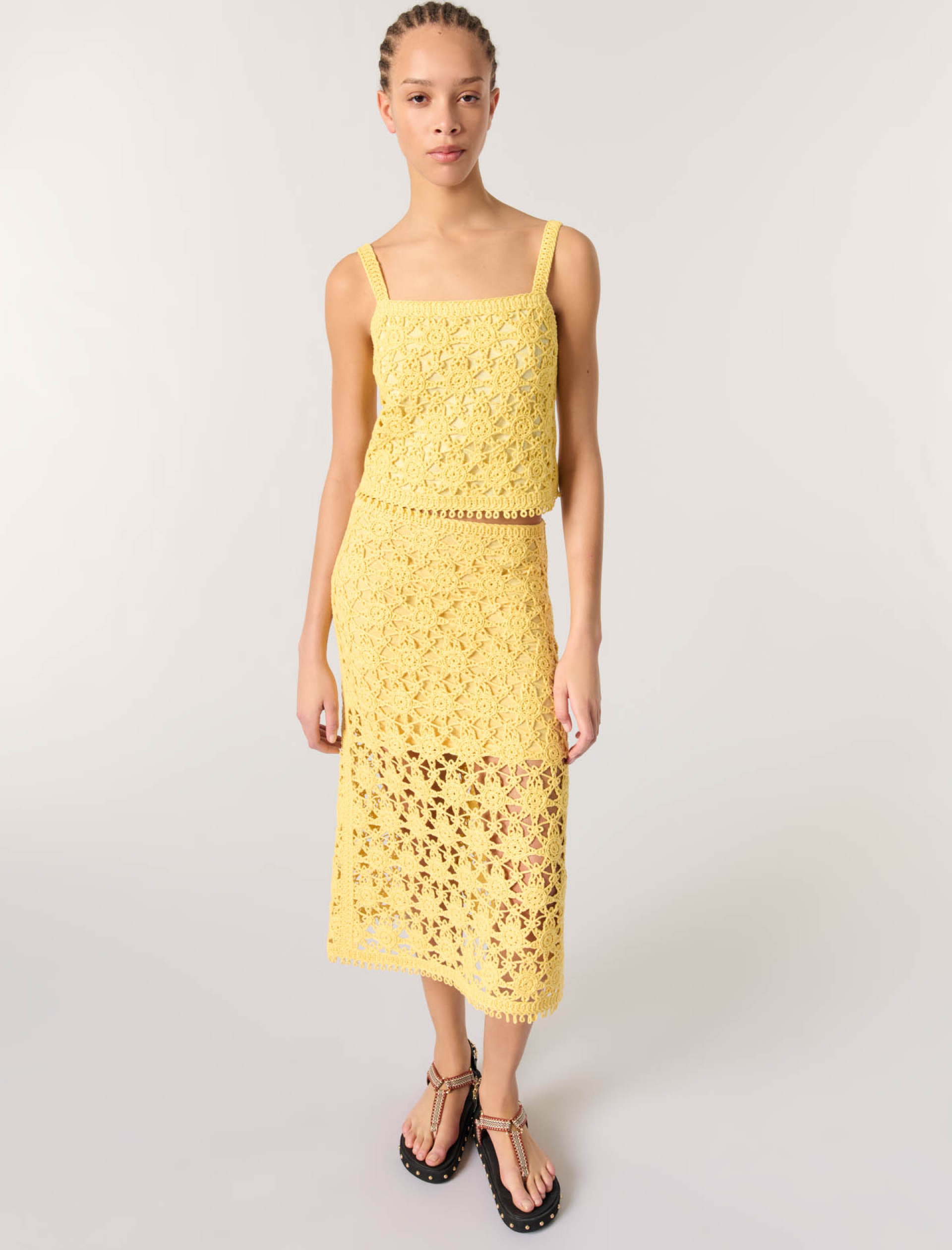 Жіноча довга спідниця в'язана гачком