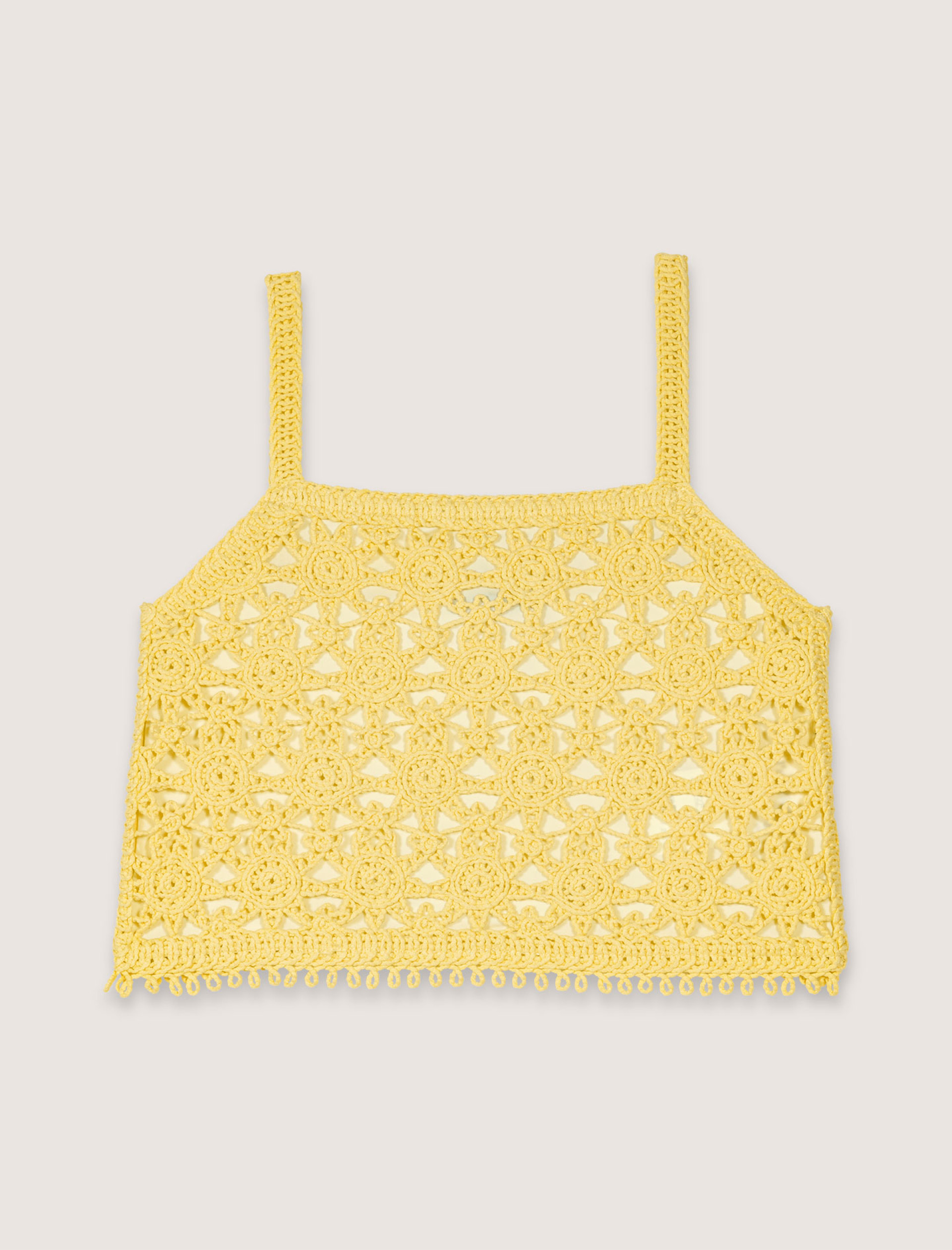 Женский топ вязаный крючком