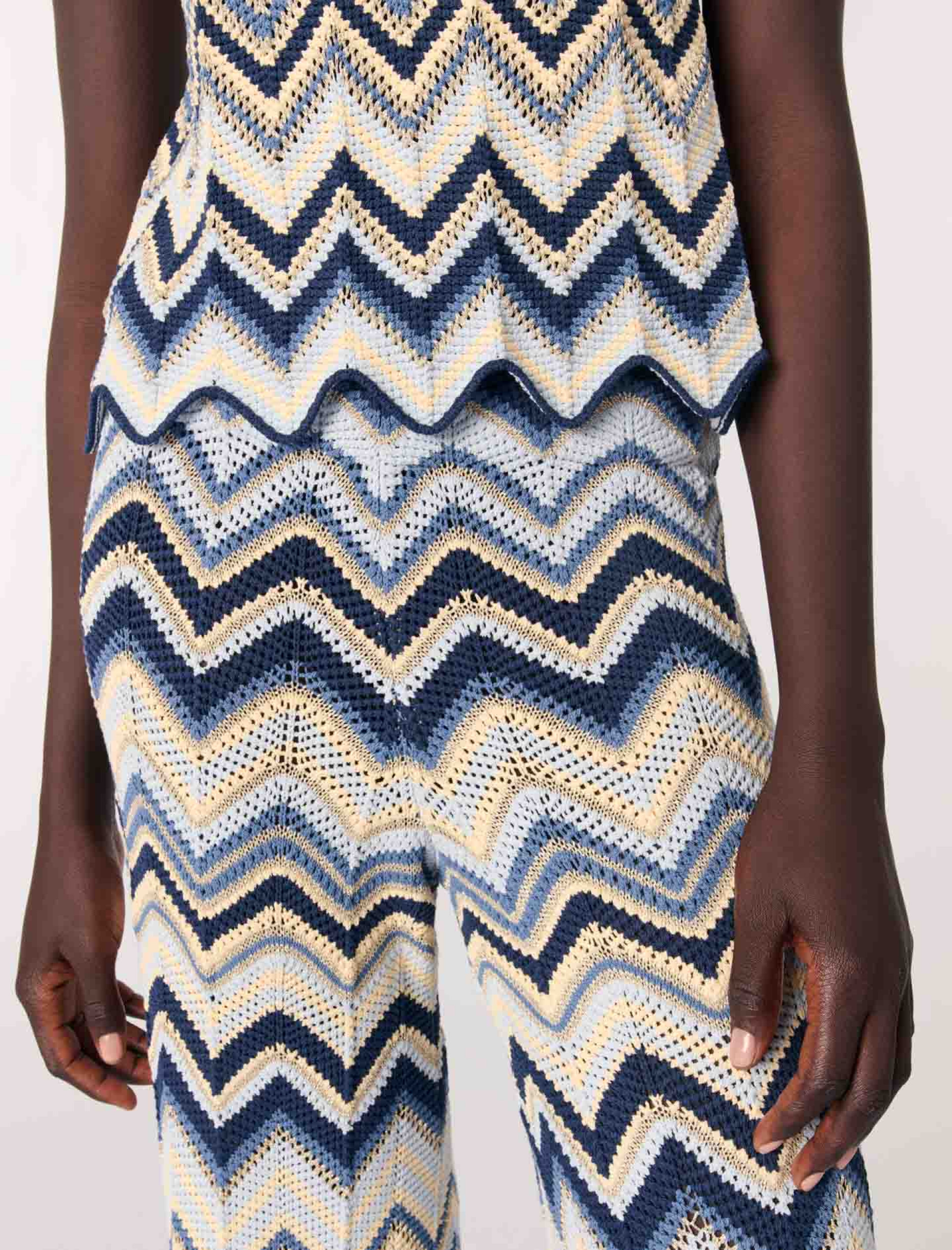 Жіночі брюки в'язані гачком