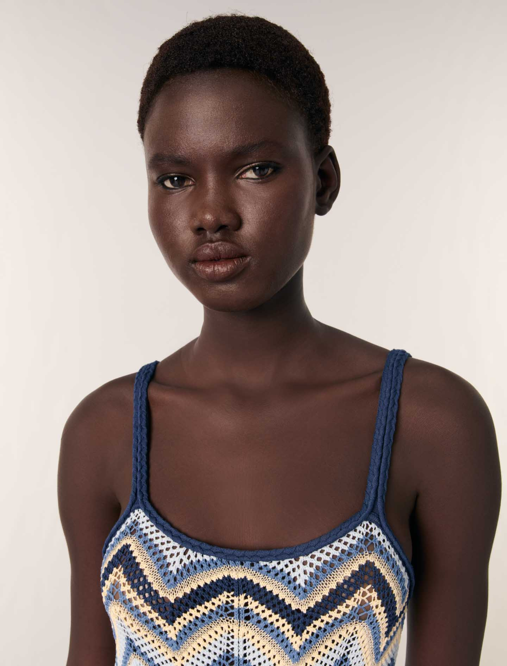 Жіноча довга сукня в'язана гачком Жіноча довга сукня в'язана гачком