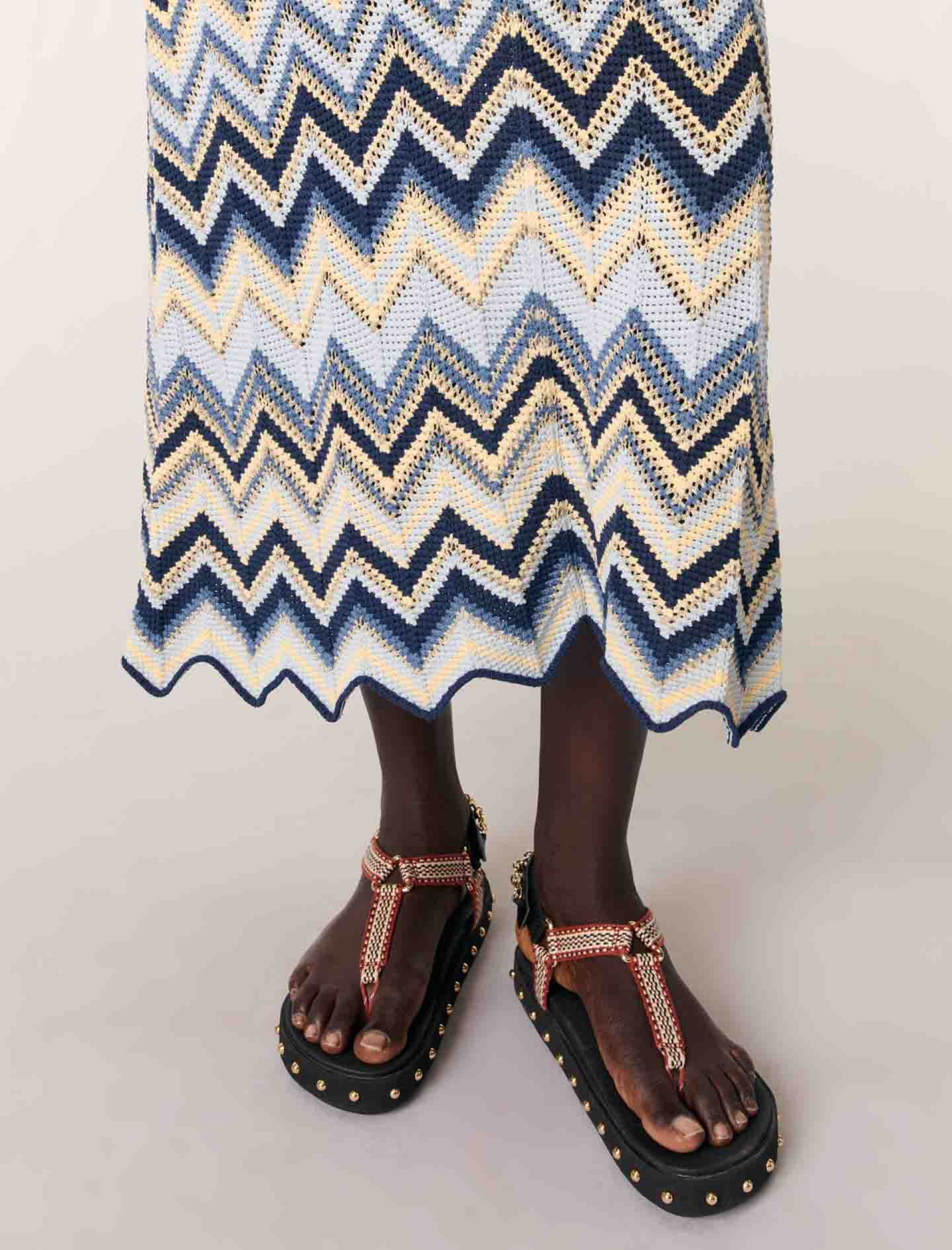 Жіноча довга сукня в'язана гачком Жіноча довга сукня в'язана гачком