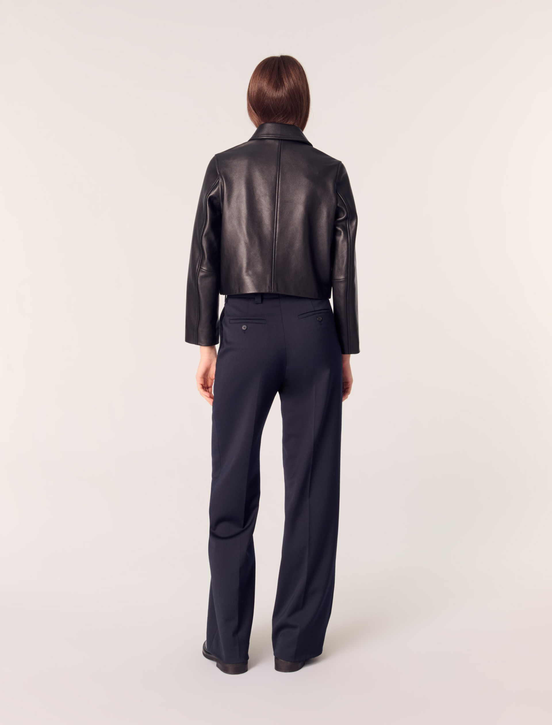 Жіночі брюки зі складками Жіночі брюки зі складками