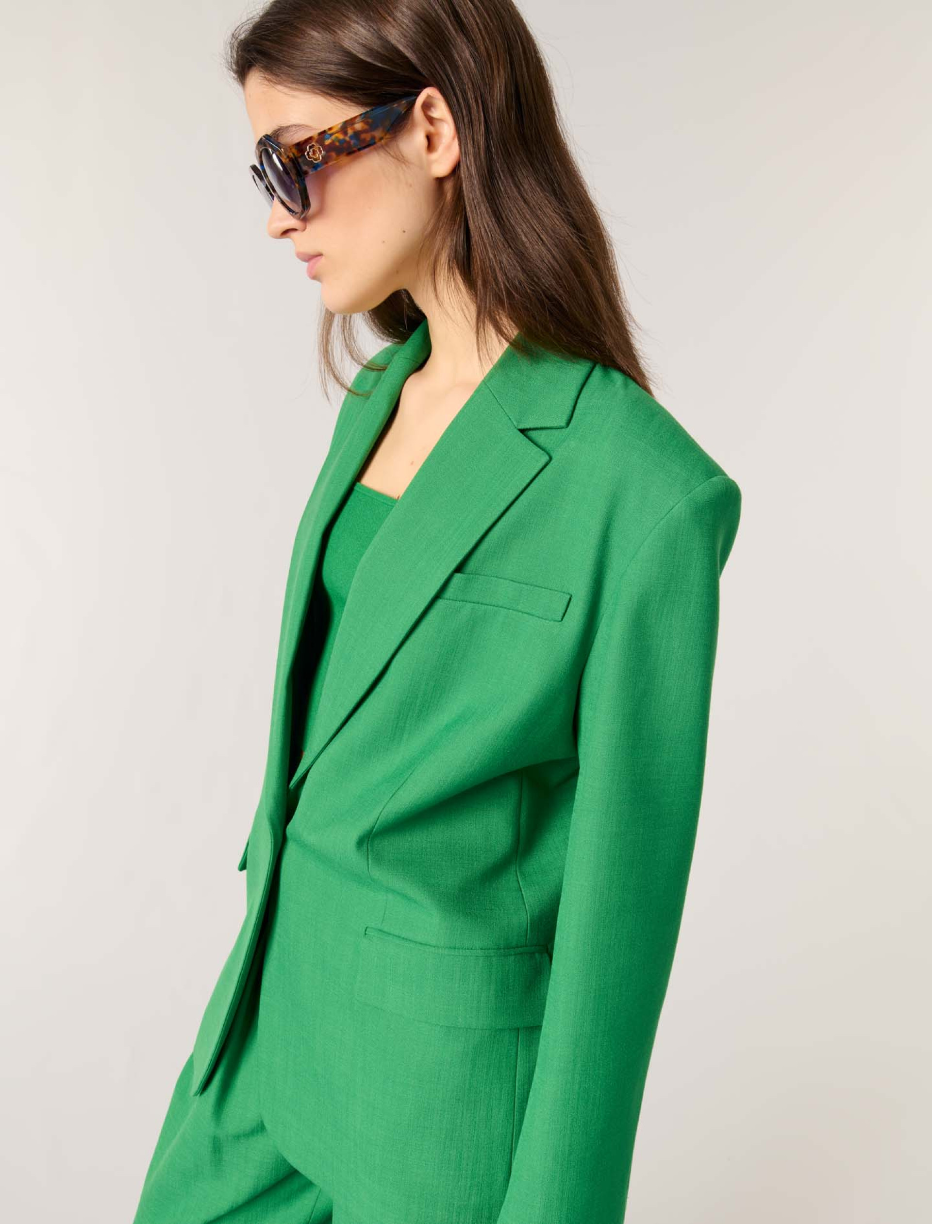Жіночий костюмний жакет