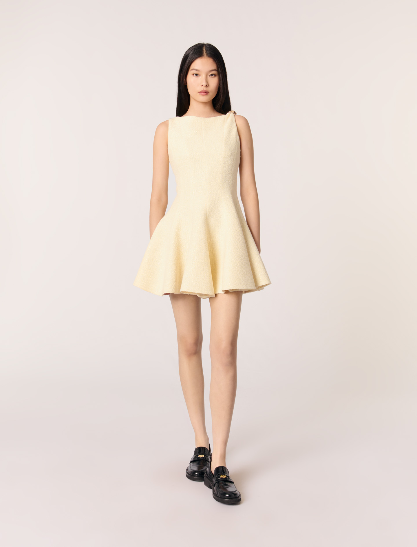 Женское короткое твидовое платье