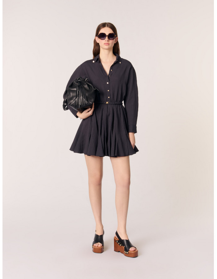 Женское короткое платье из крепа