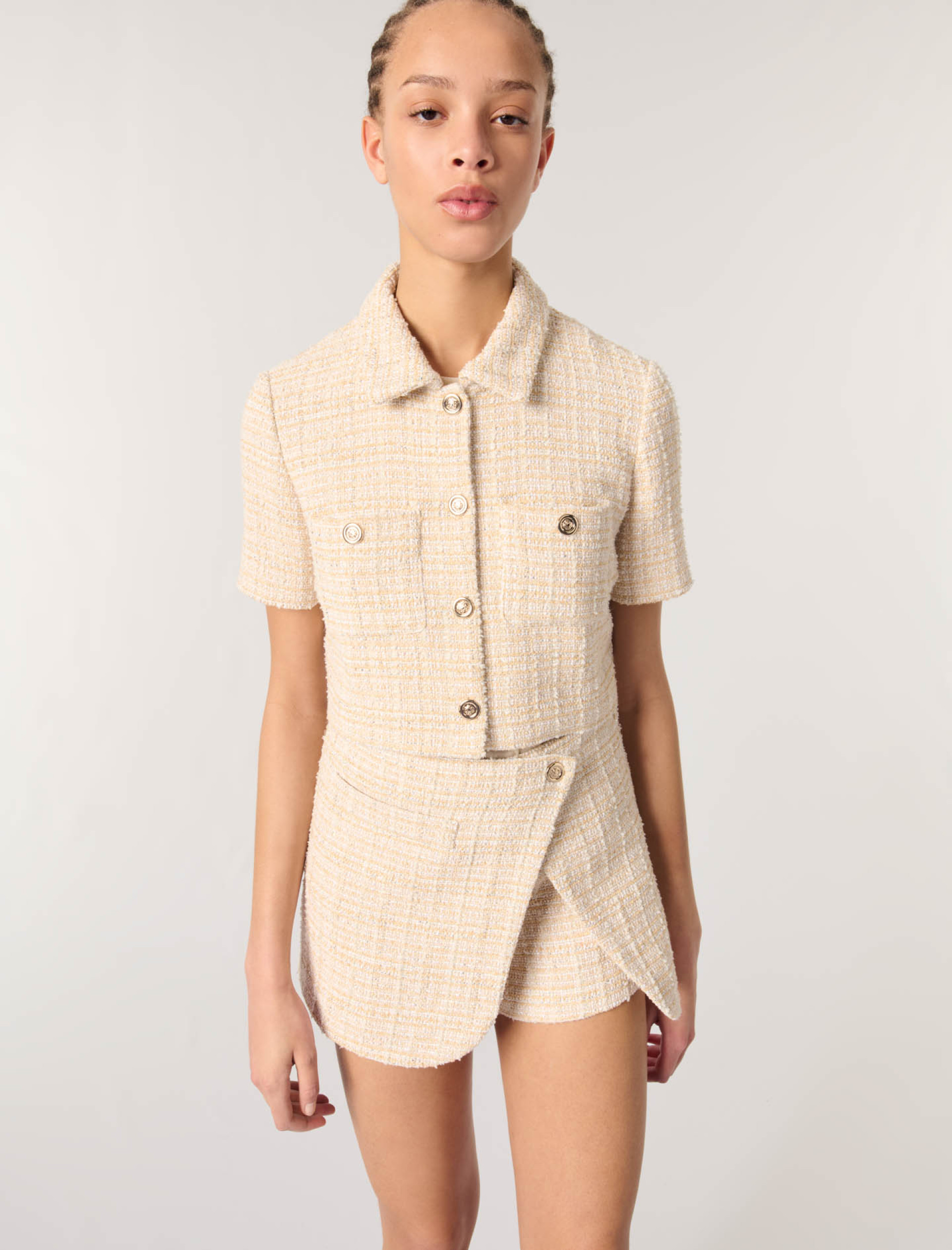 Жіночий короткий твідовий жакет