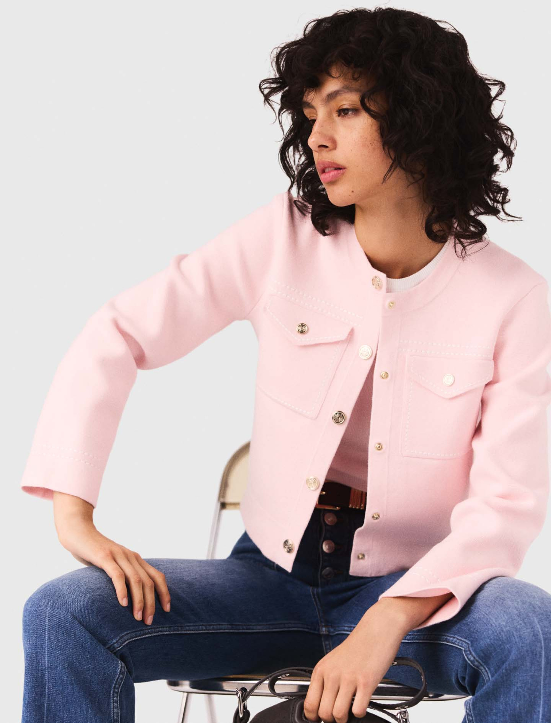 Жіночий рожевий кардиган з оздобленням Жіночий рожевий кардиган з оздобленням