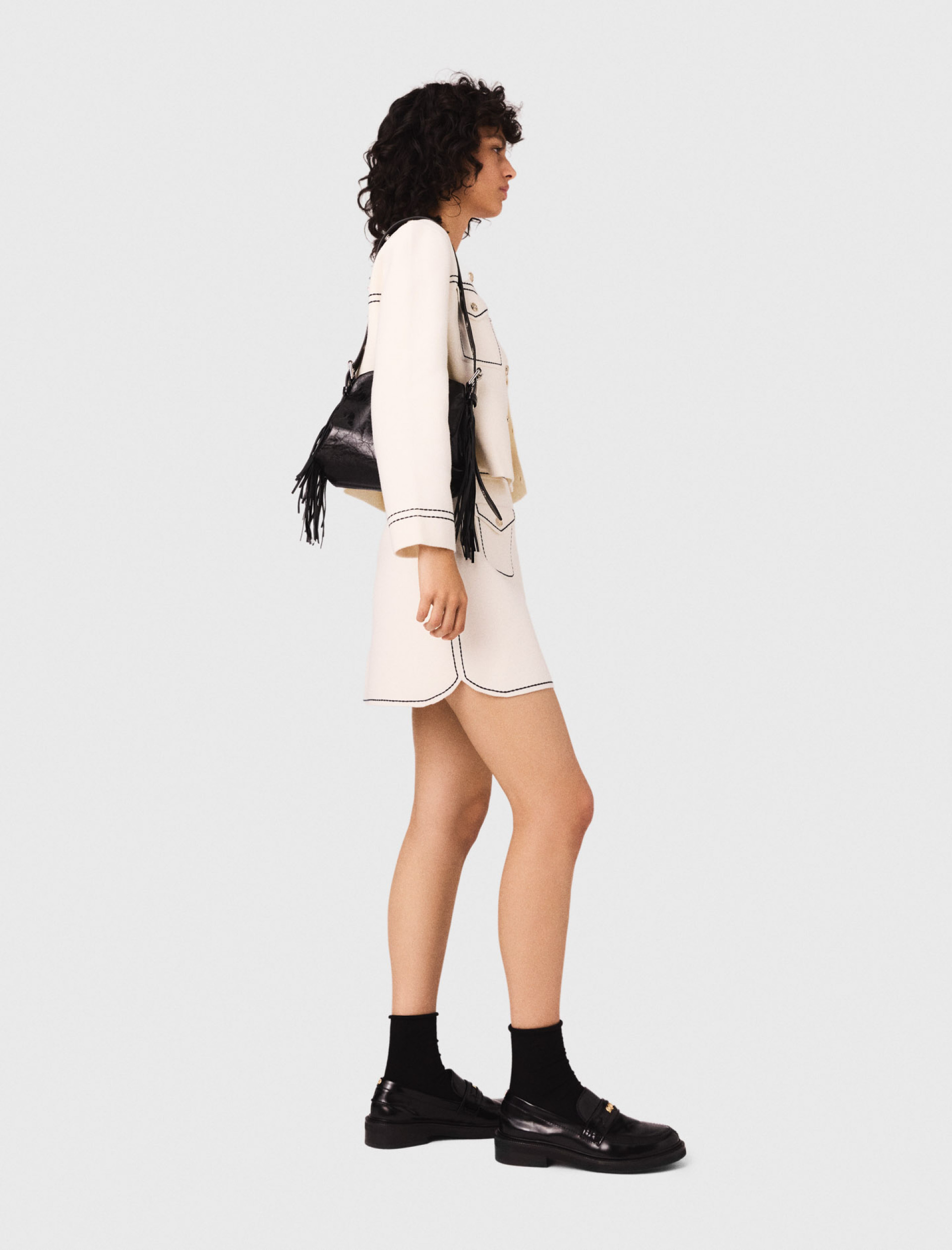 Женская молочная юбка с отделкой Женская молочная юбка с отделкой