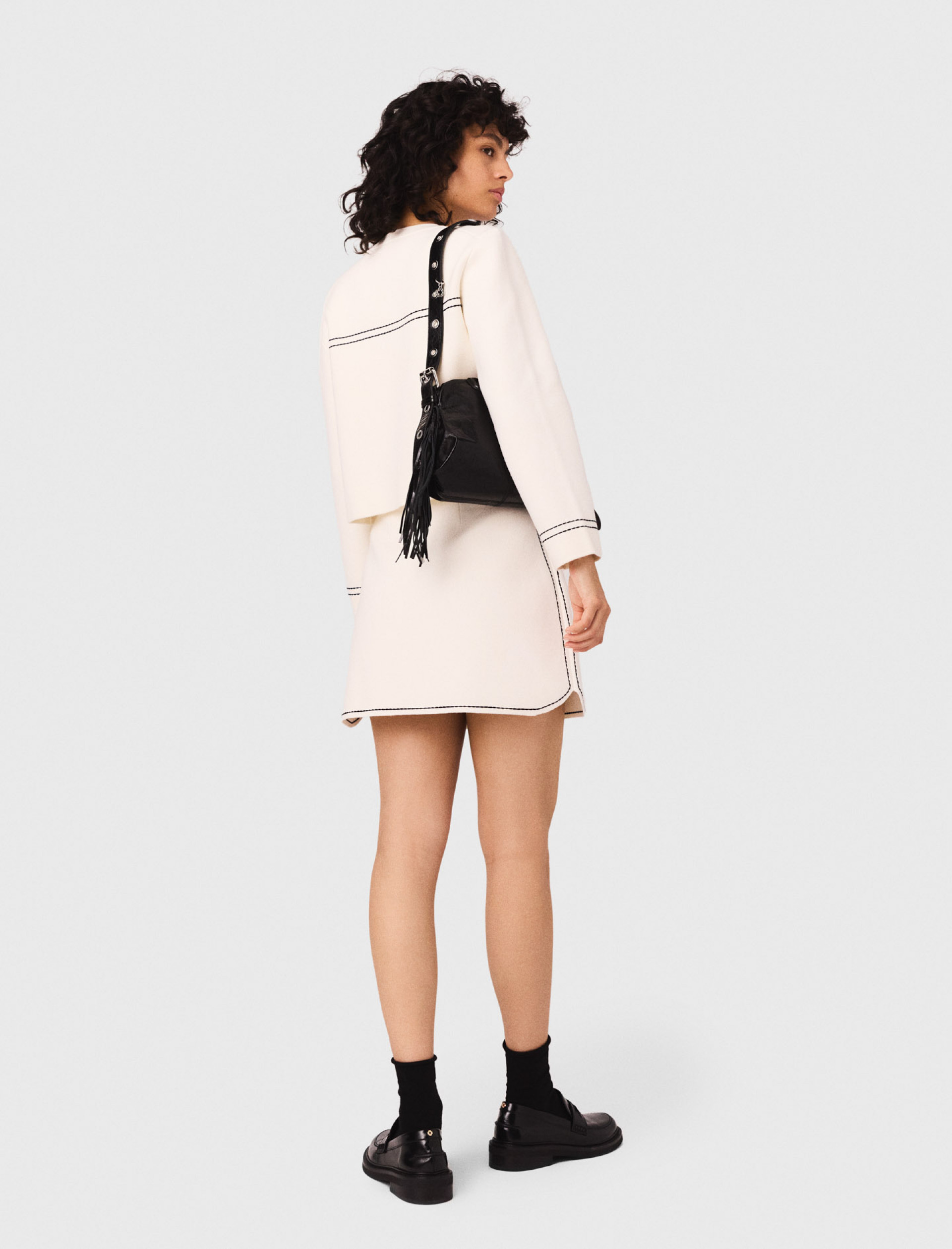 Женская молочная юбка с отделкой Женская молочная юбка с отделкой