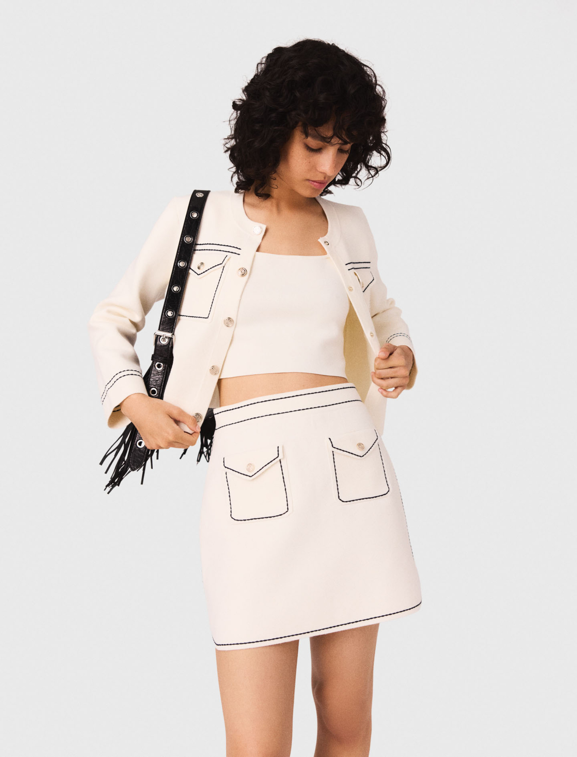 Женская молочная юбка с отделкой Женская молочная юбка с отделкой