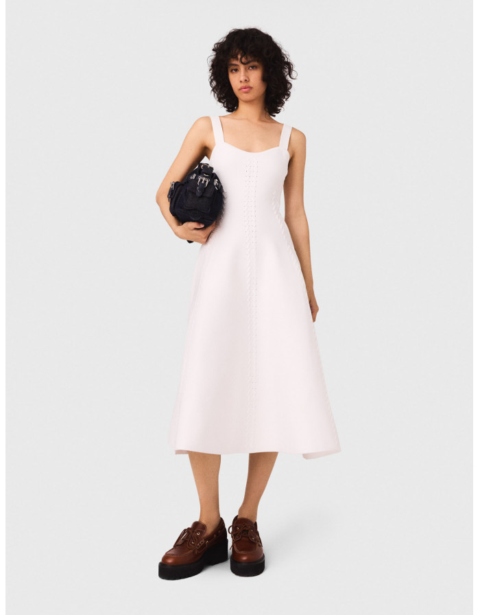 Жіноча довга в'язана сукня