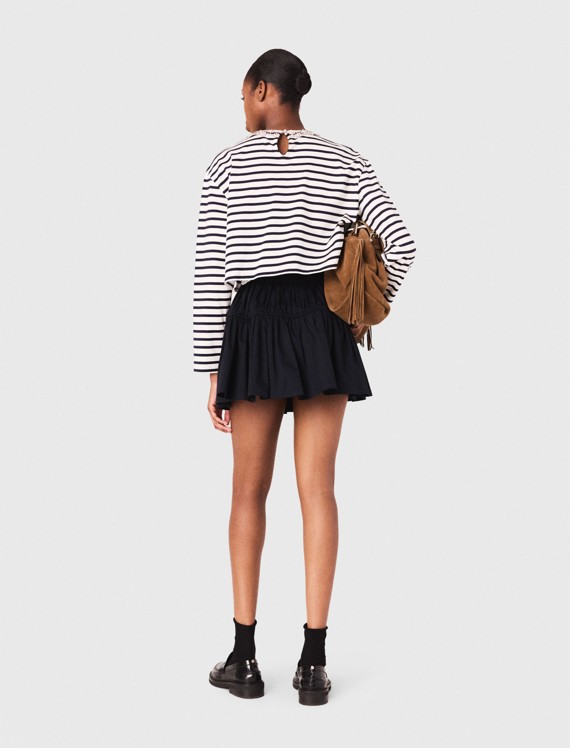 Жіноча смугаста футболка з довгими рукавами