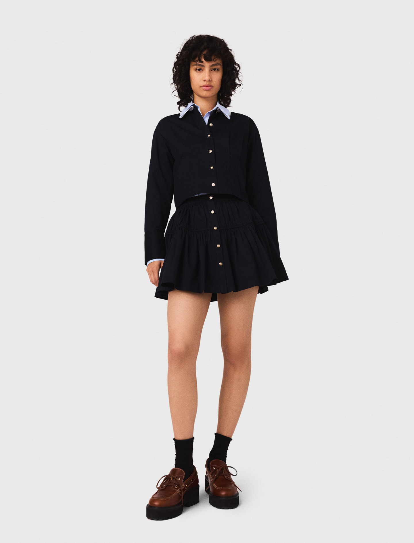 Женская короткая юбка в складку с эластичной талией