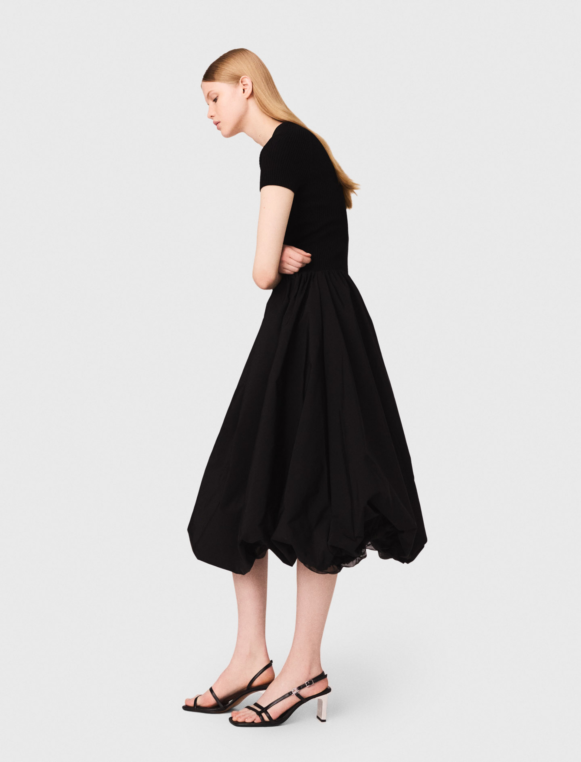 Жіноча довга сукня з трикотажу і тафти