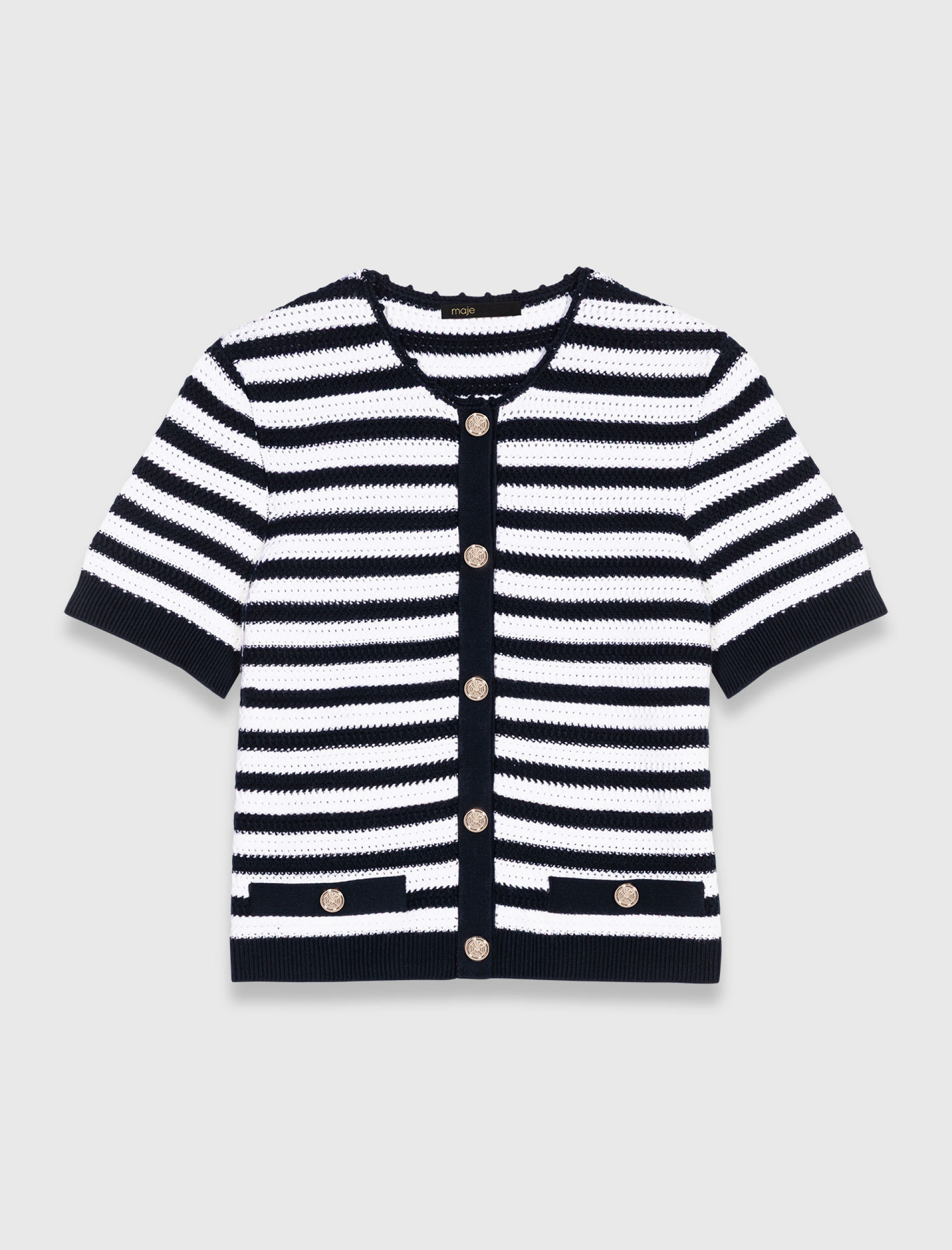 Жіночий укорочений кардиган в'язаний гачком