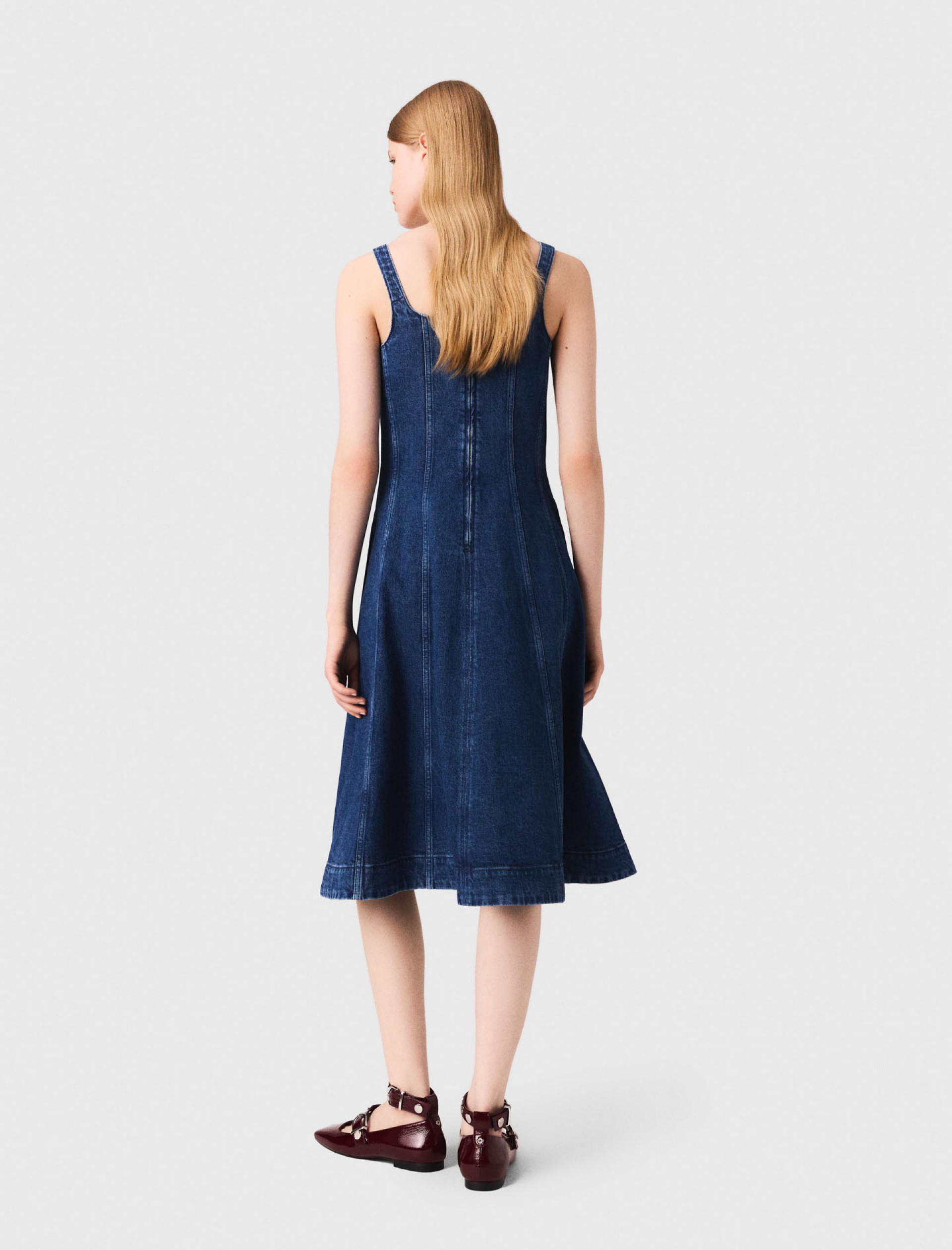 Жіноча довга розкльошена джинсова сукня