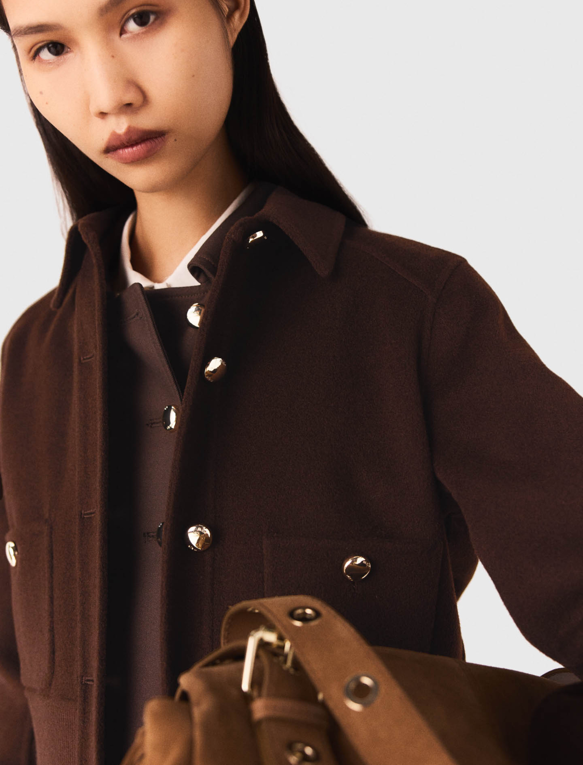 Женская коричневая шерстяная куртка Женская коричневая шерстяная куртка