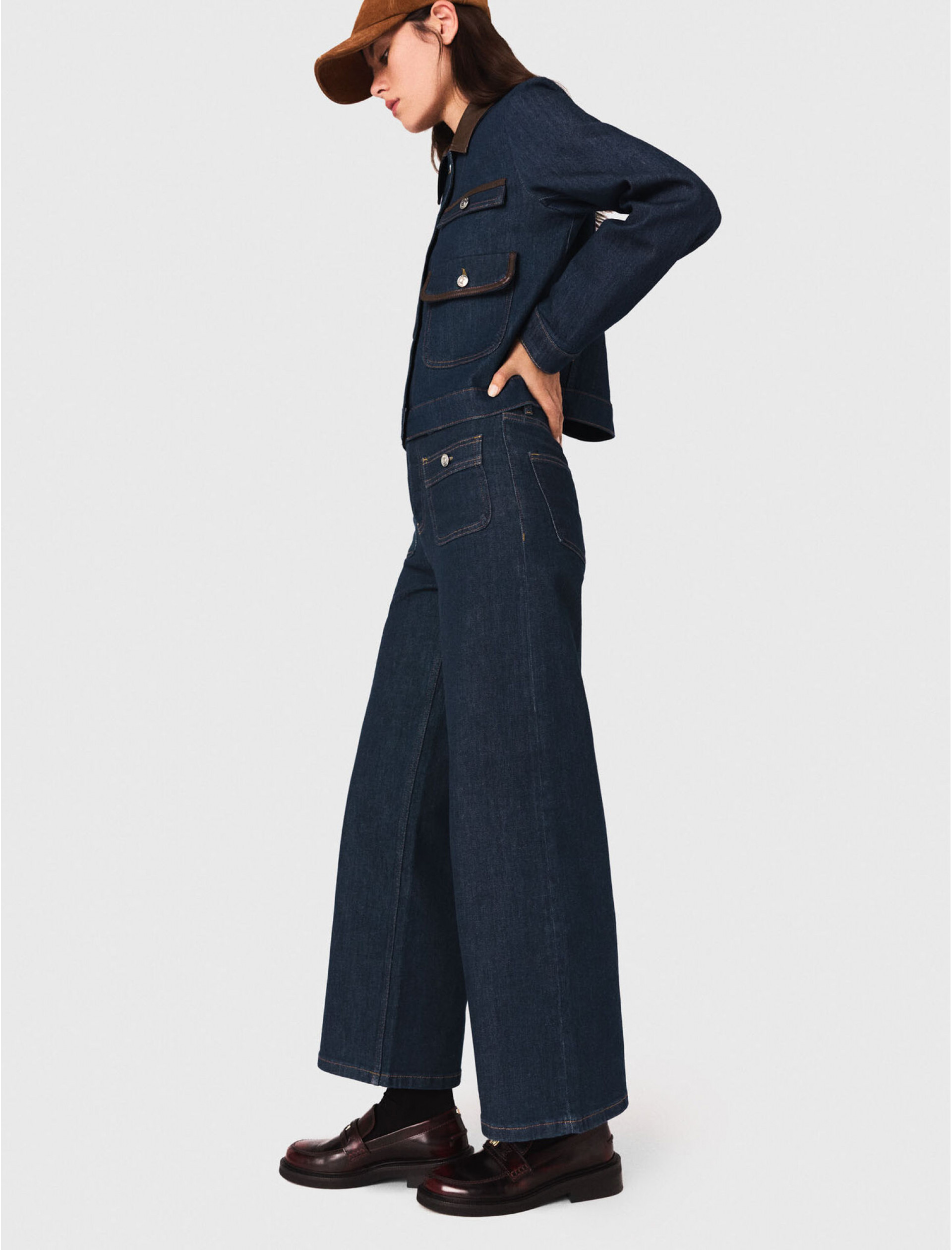 Женские синие прямые джинсы