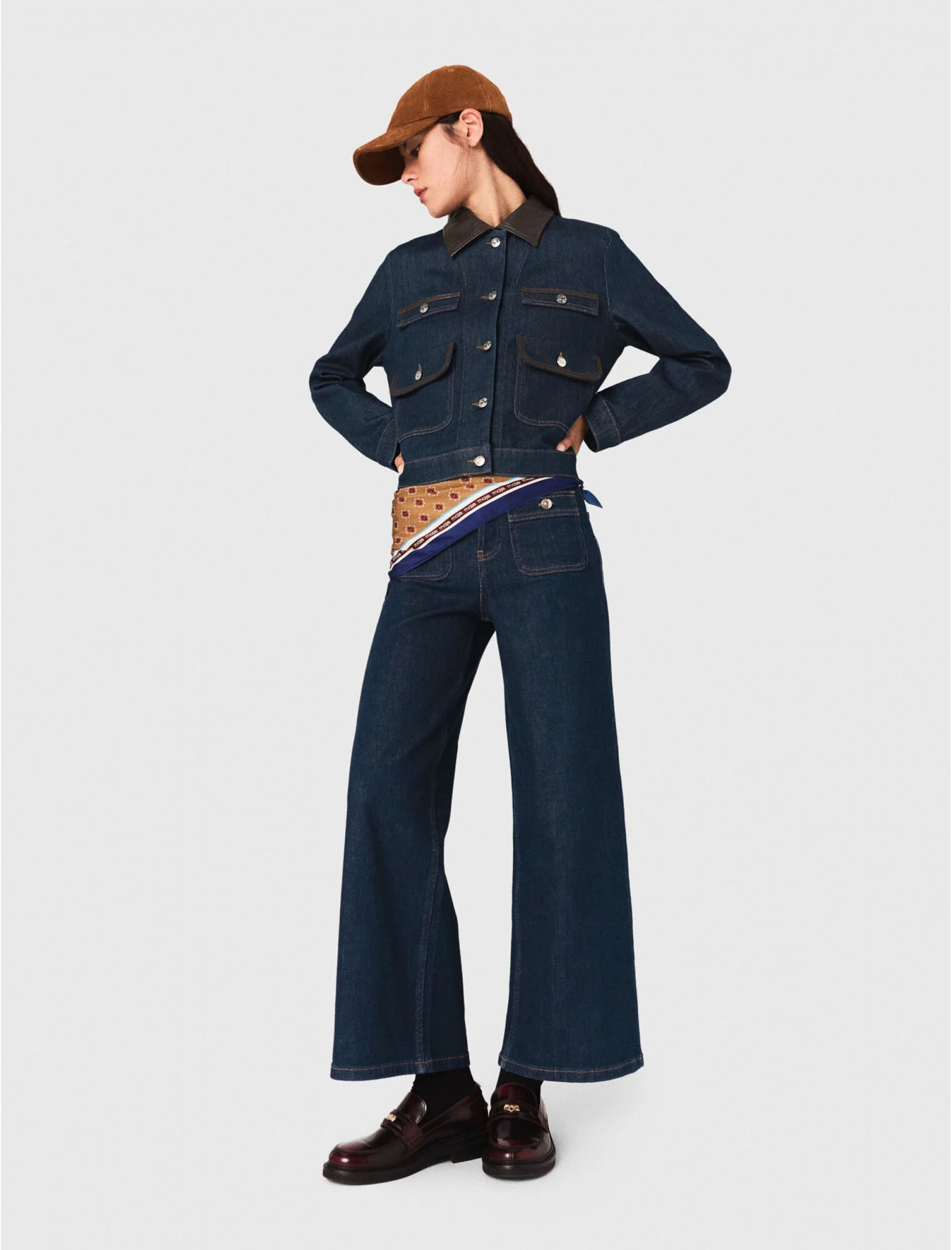 Женские синие прямые джинсы