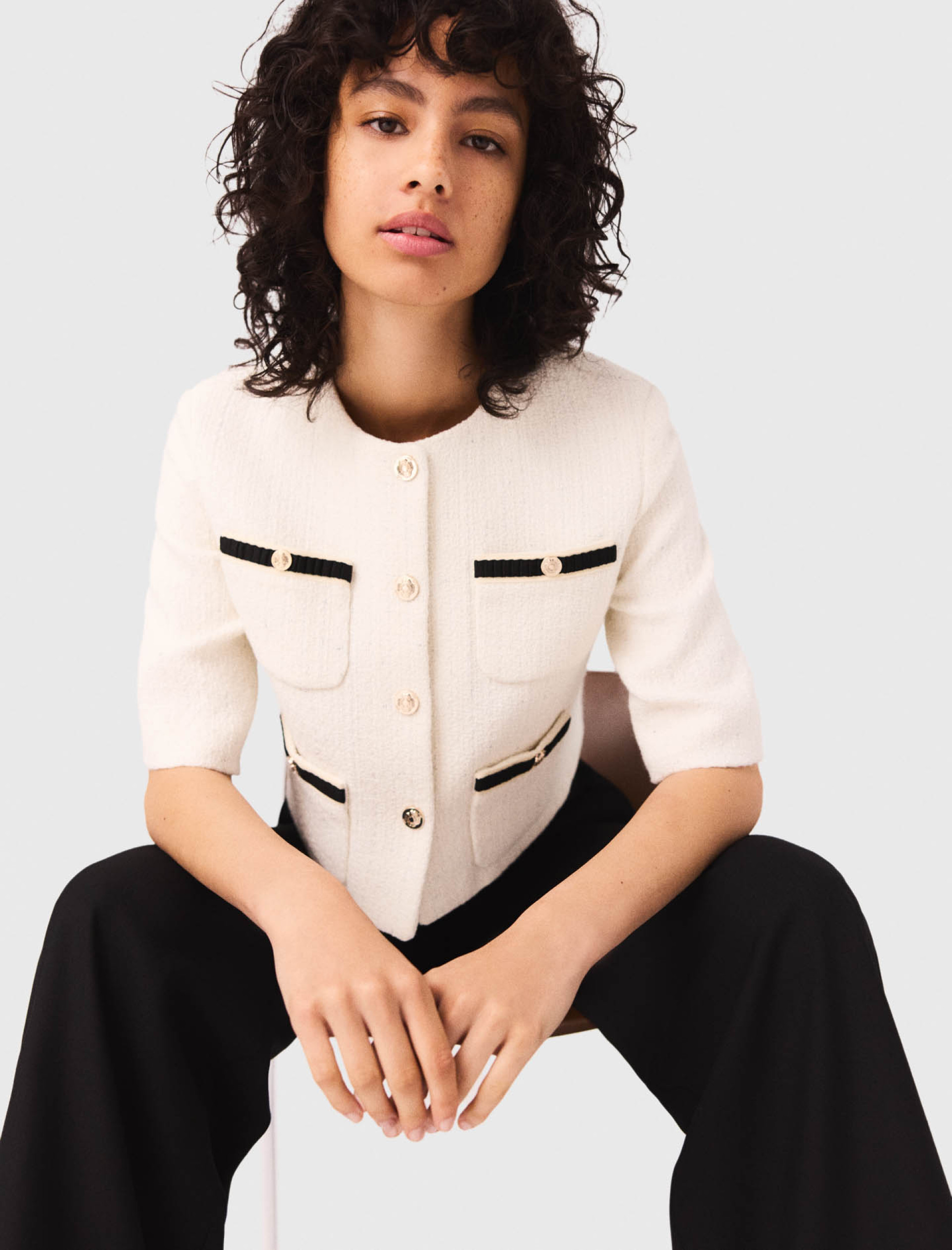 Женский короткий твидовый жакет