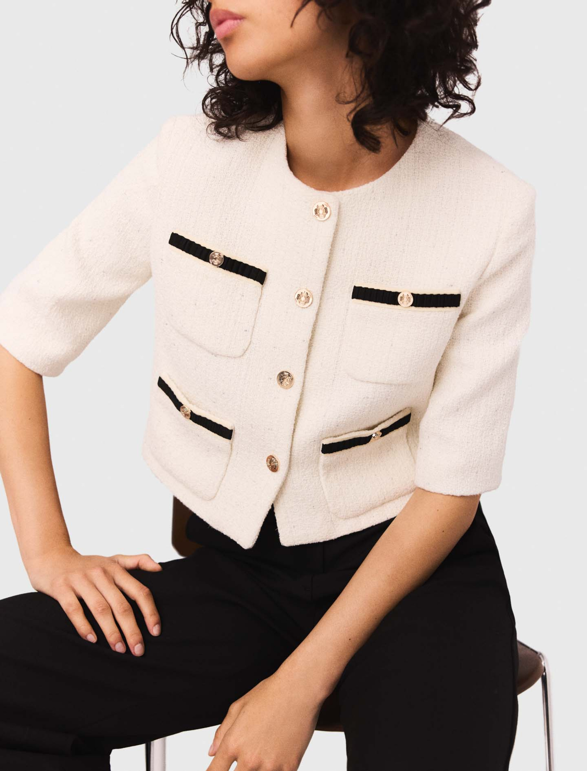 Женский короткий твидовый жакет