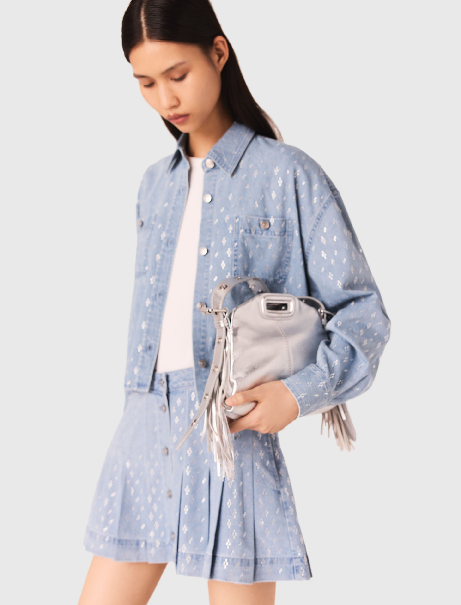 Жіноча коротка джинсова сорочка зі стразами