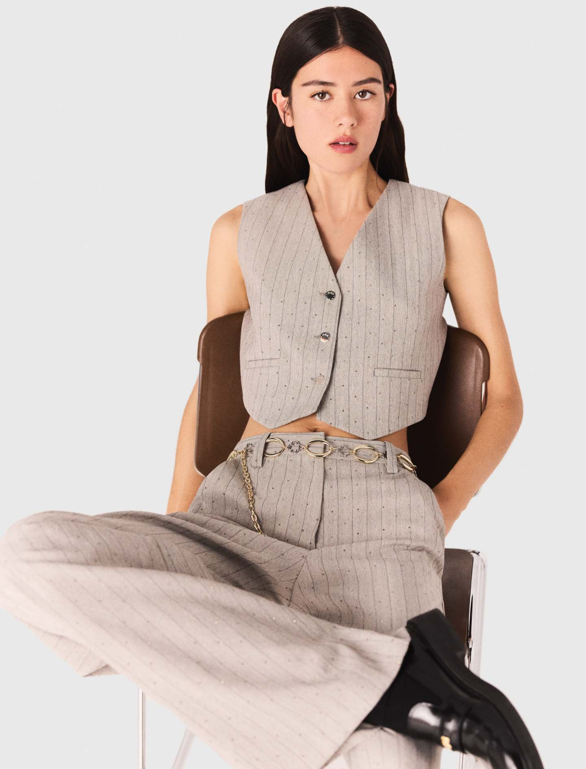 Жіночі костюмні брюки зі стразами