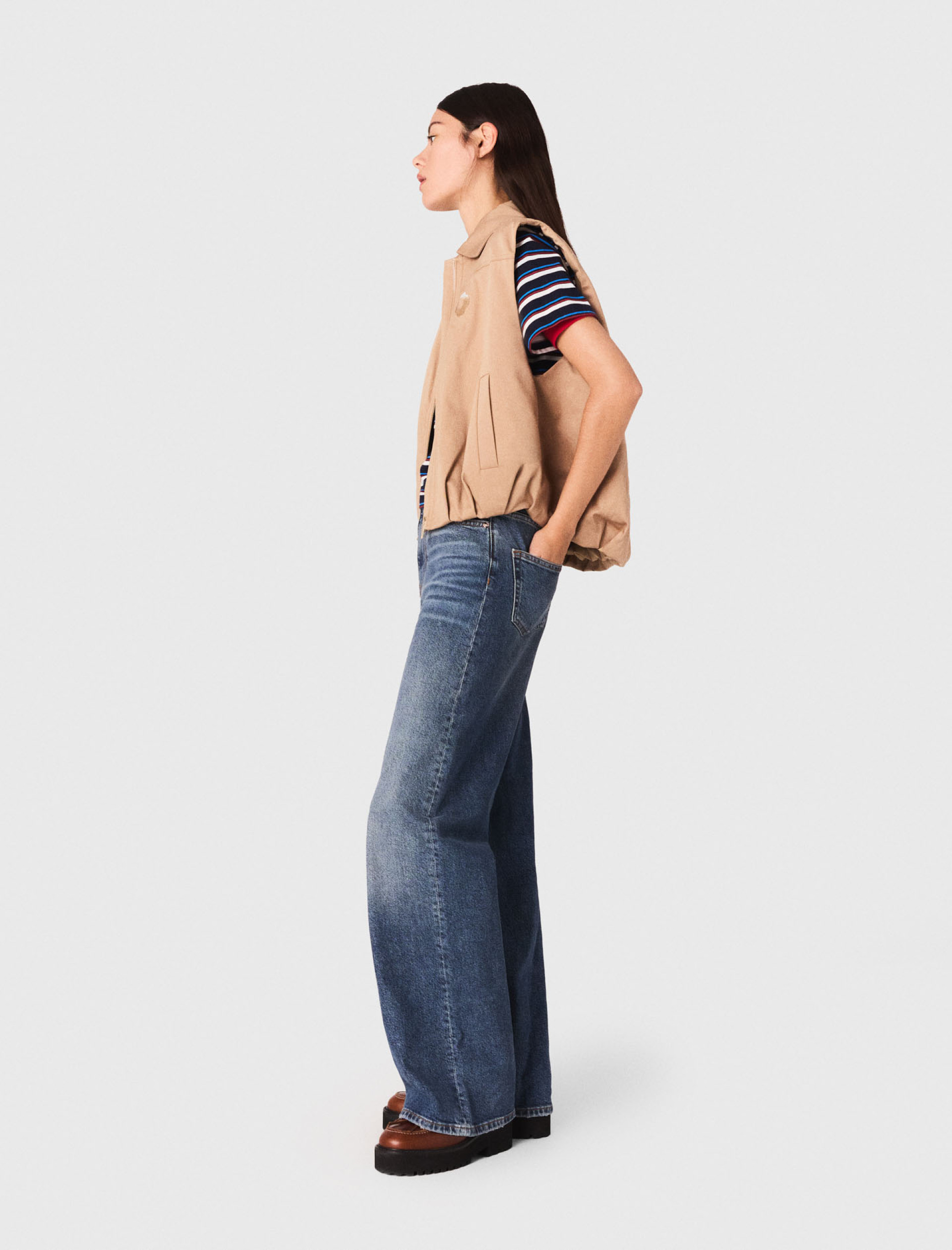 Женский бежевый жилет Женский бежевый жилет