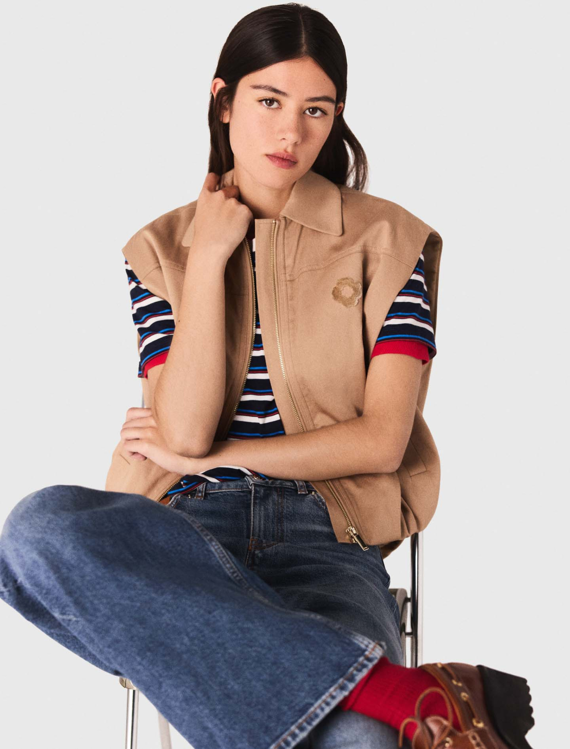 Женский бежевый жилет Женский бежевый жилет