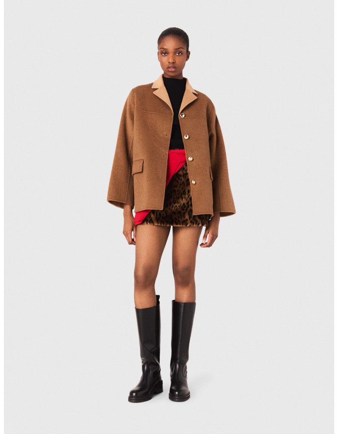 Жіноче коротке вовняне пальто