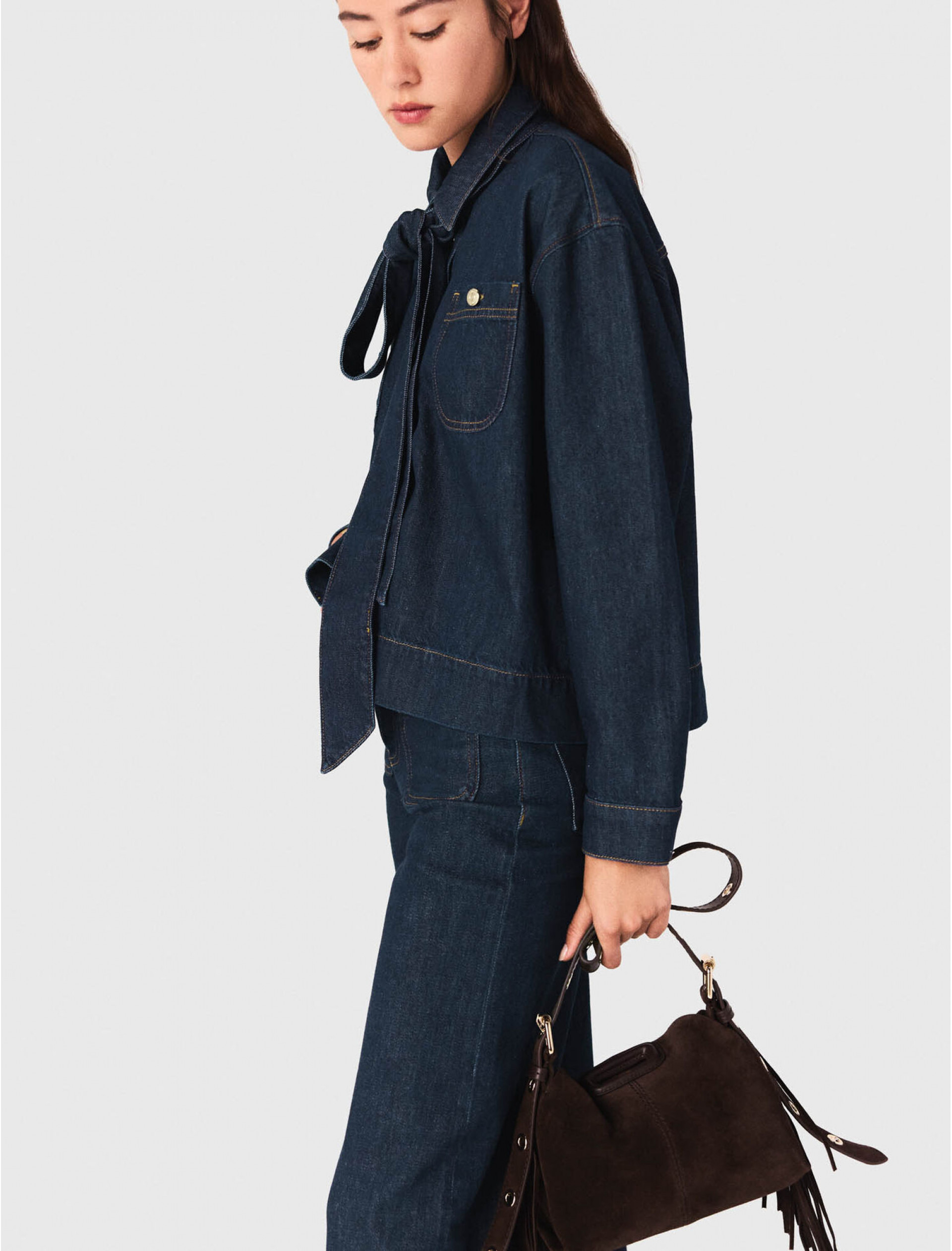 Жіноча джинсова сорочка з аскотом