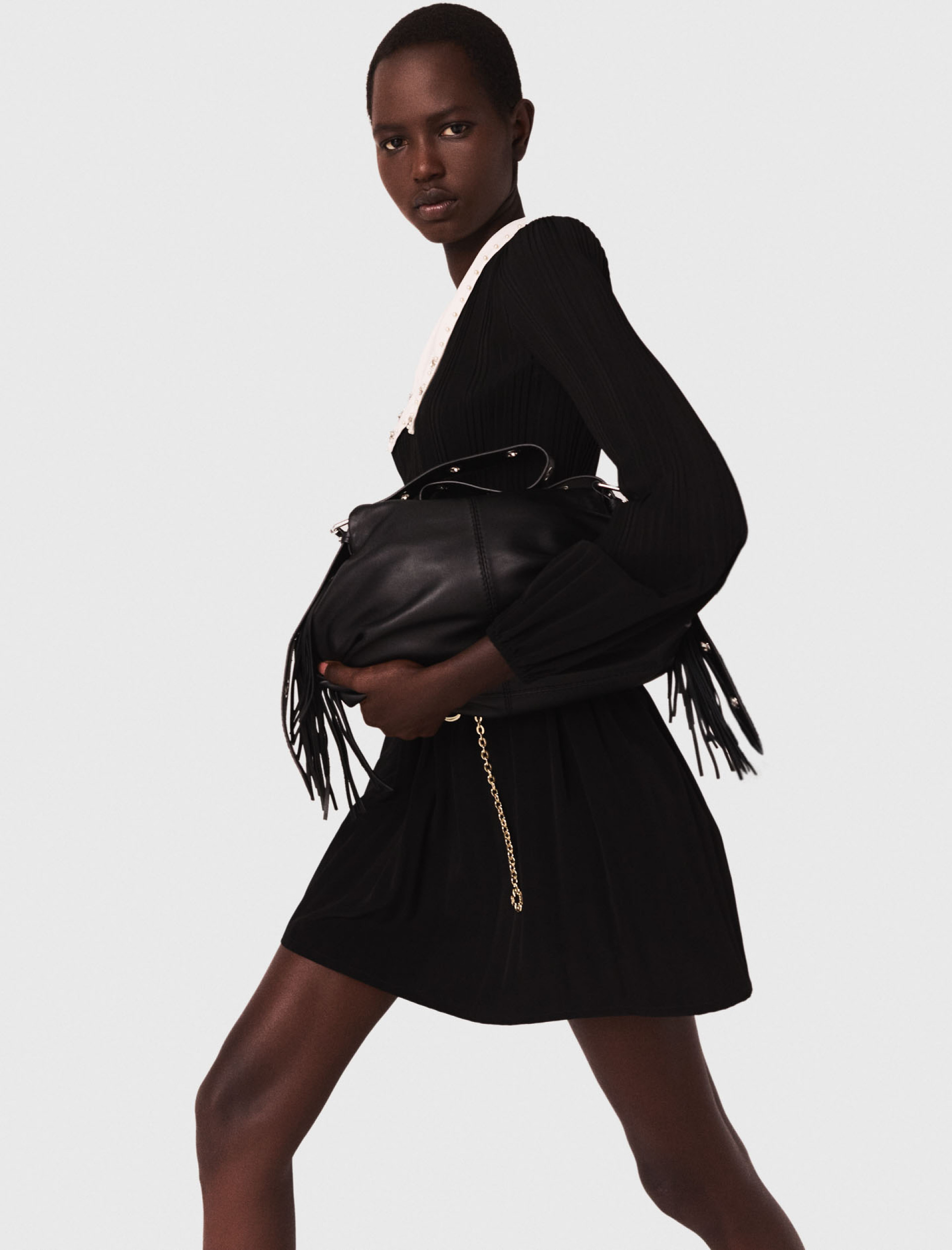 Жіноа плісирована сукня зі з'ємним коміром Жіноа плісирована сукня зі з'ємним коміром