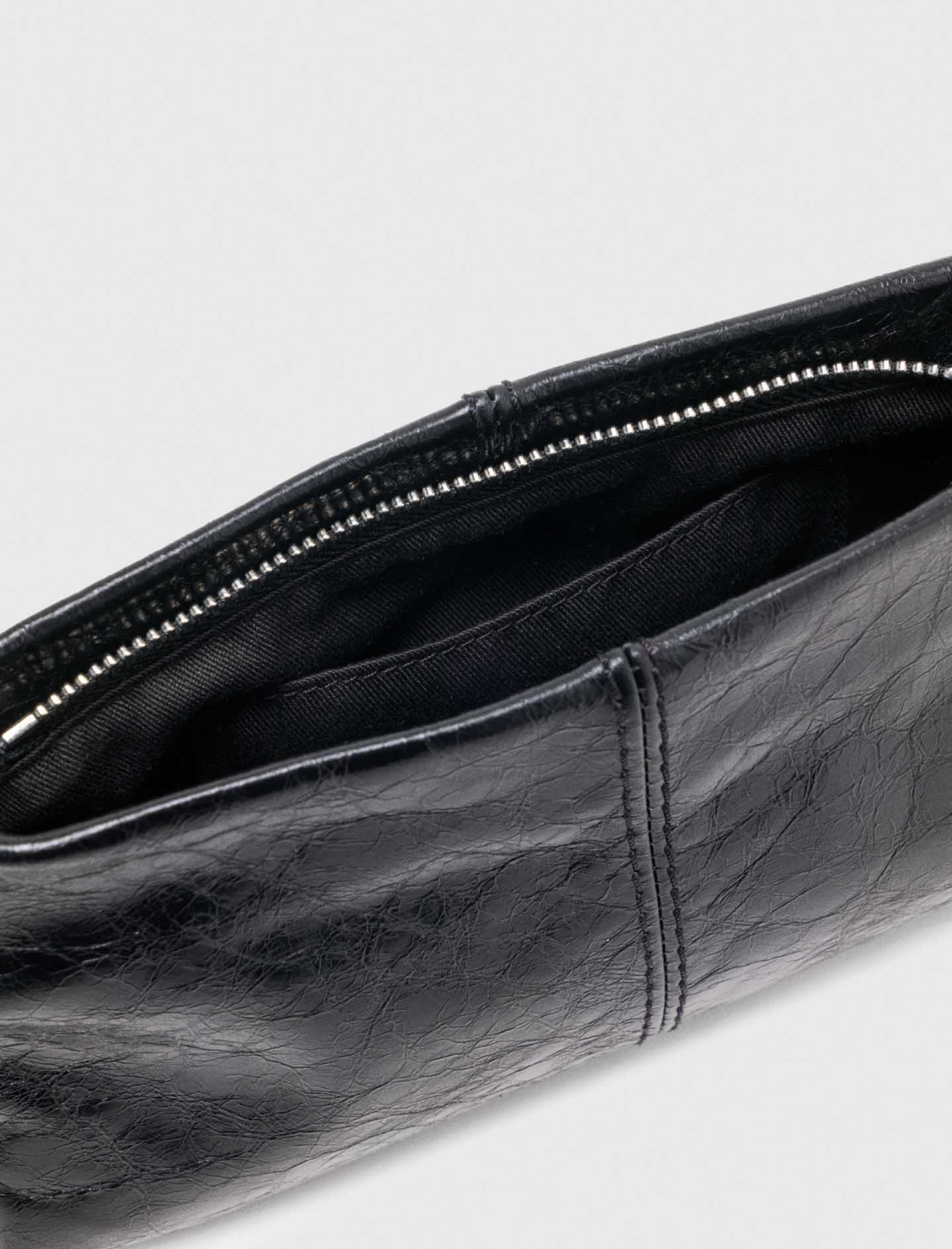 Женский клатч из лакированной кожи Miss M