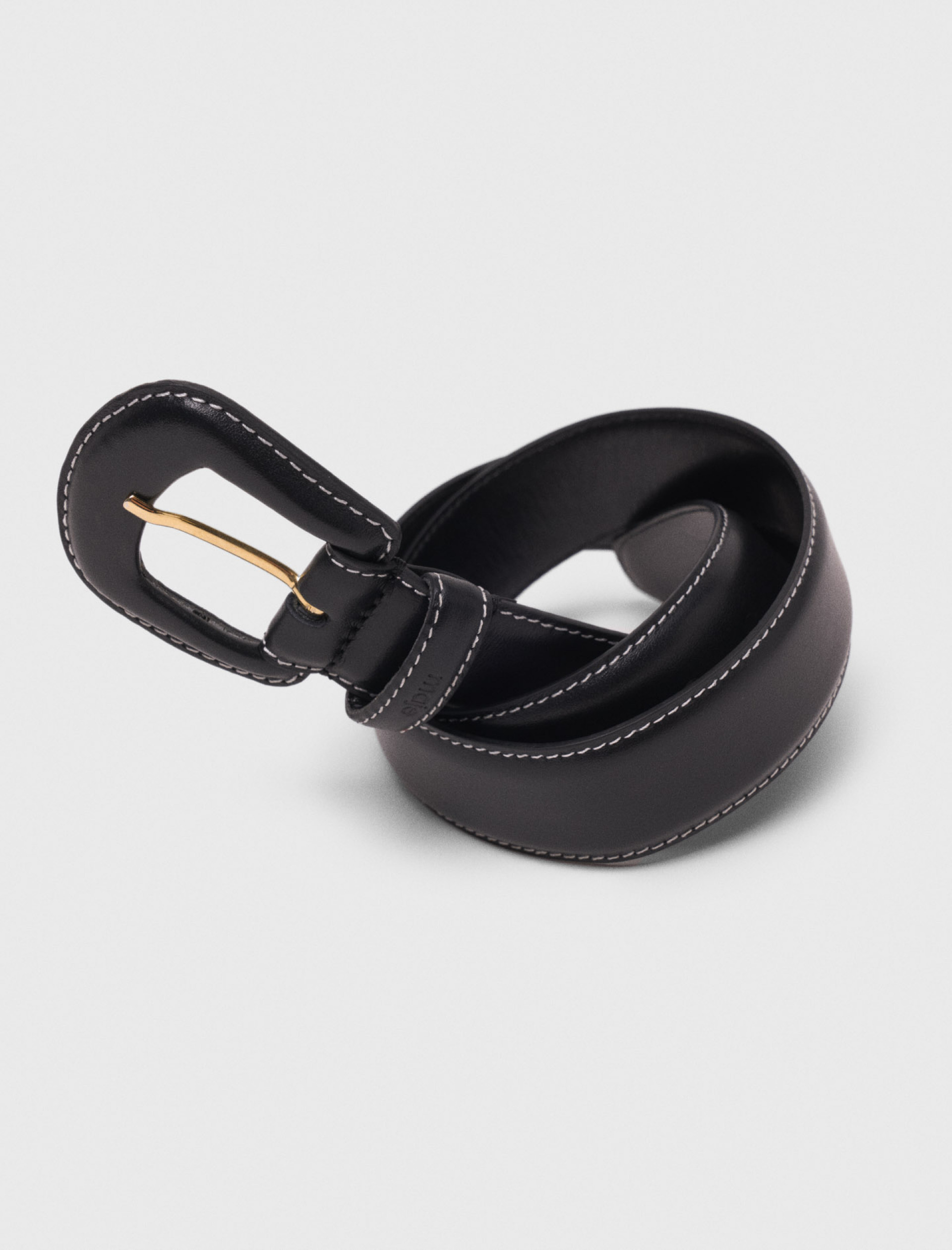 Жіночий чорний ремінь зі шкіряною пряжкою Жіночий чорний ремінь зі шкіряною пряжкою