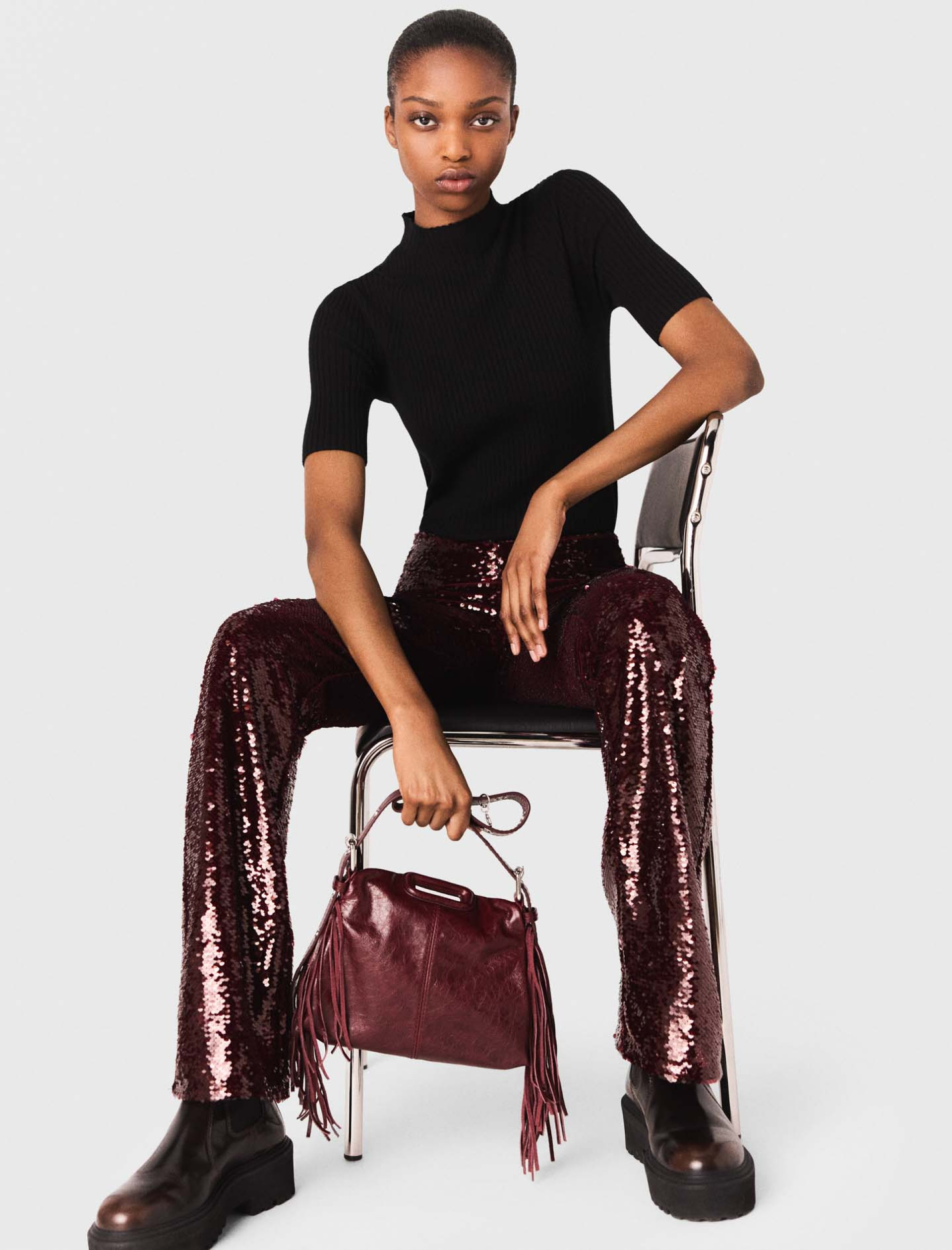 Женские бордовые брюки, расшитые пайетками