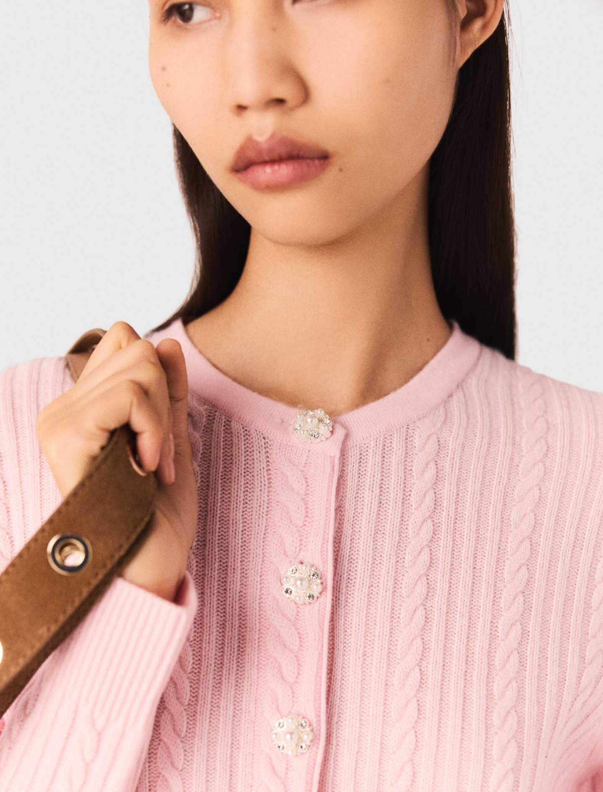 Жіночий кардиган зі з'ємним коміром