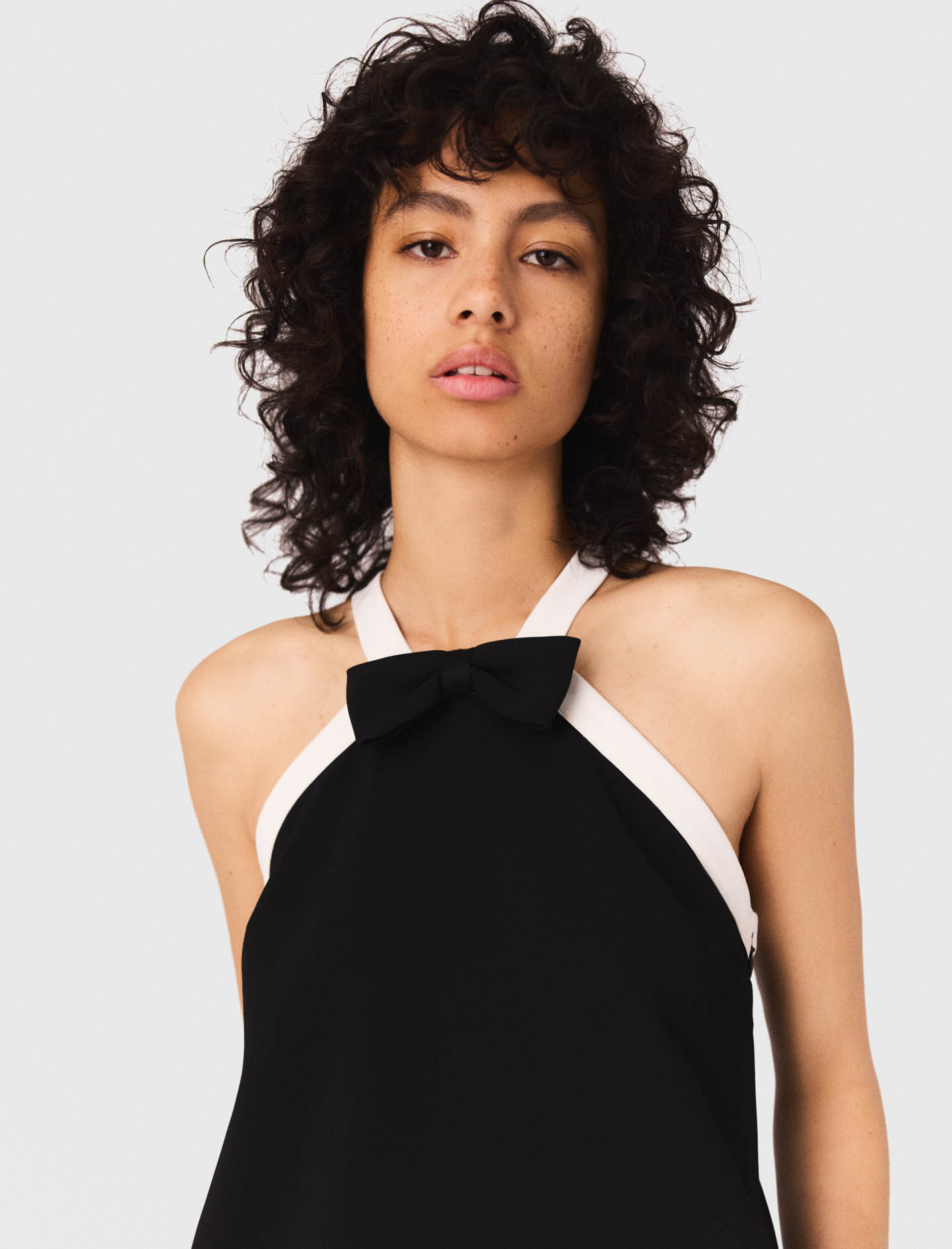 Жіноча сукня-смокінг з щільного крепу