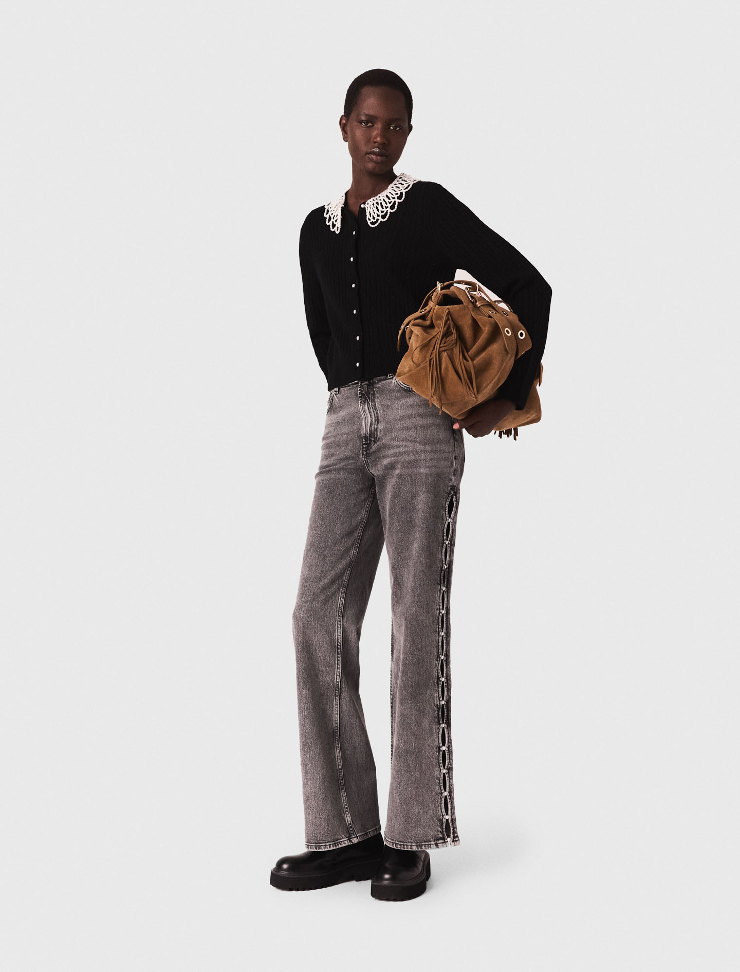 Жіночий кардиган зі з'ємним коміром з перлів