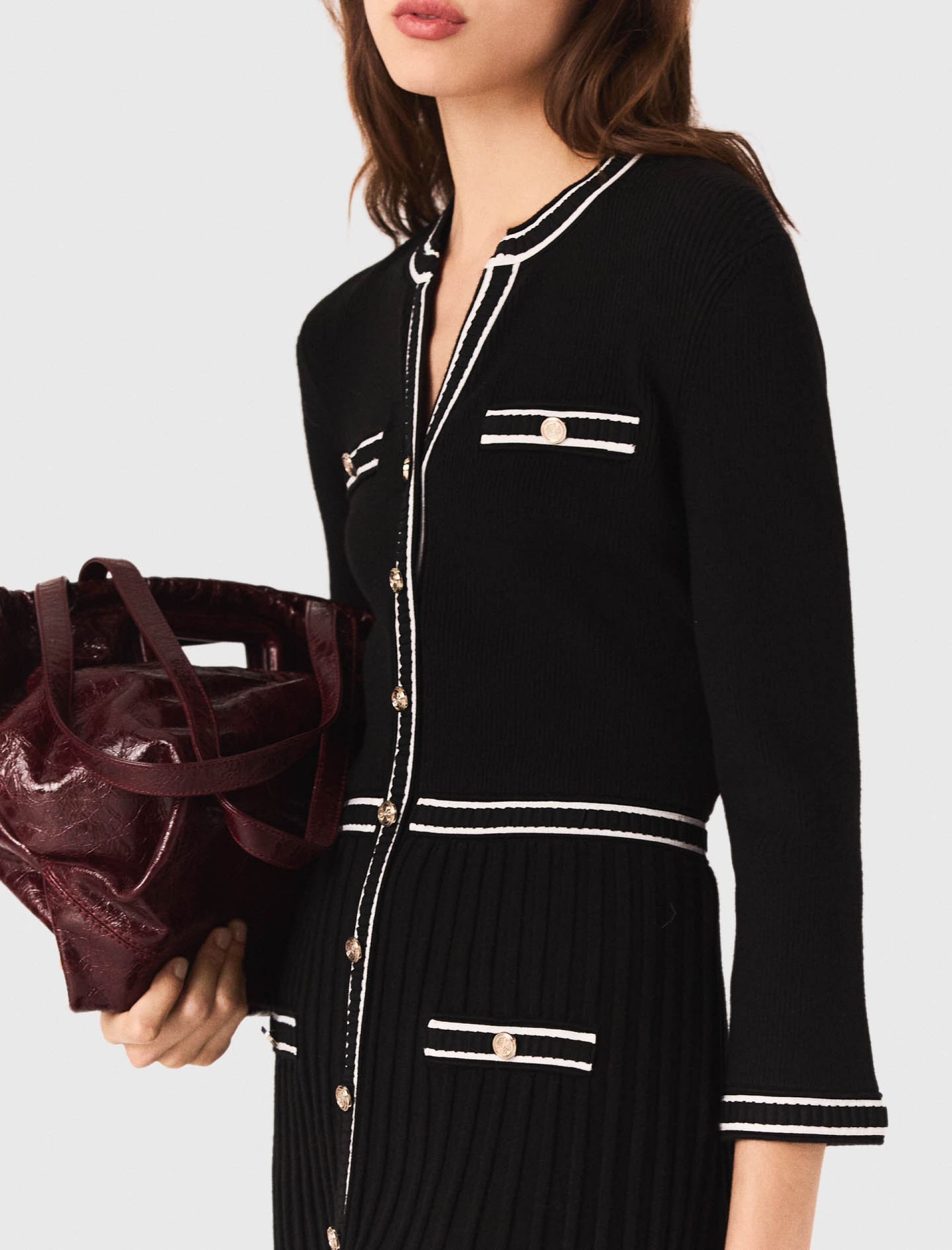 Жіноча трикотажна сукня міді Жіноча трикотажна сукня міді