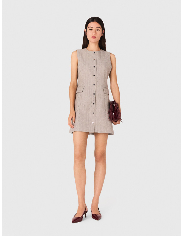 Жіноча сіра сукня строгого крою зі стразами