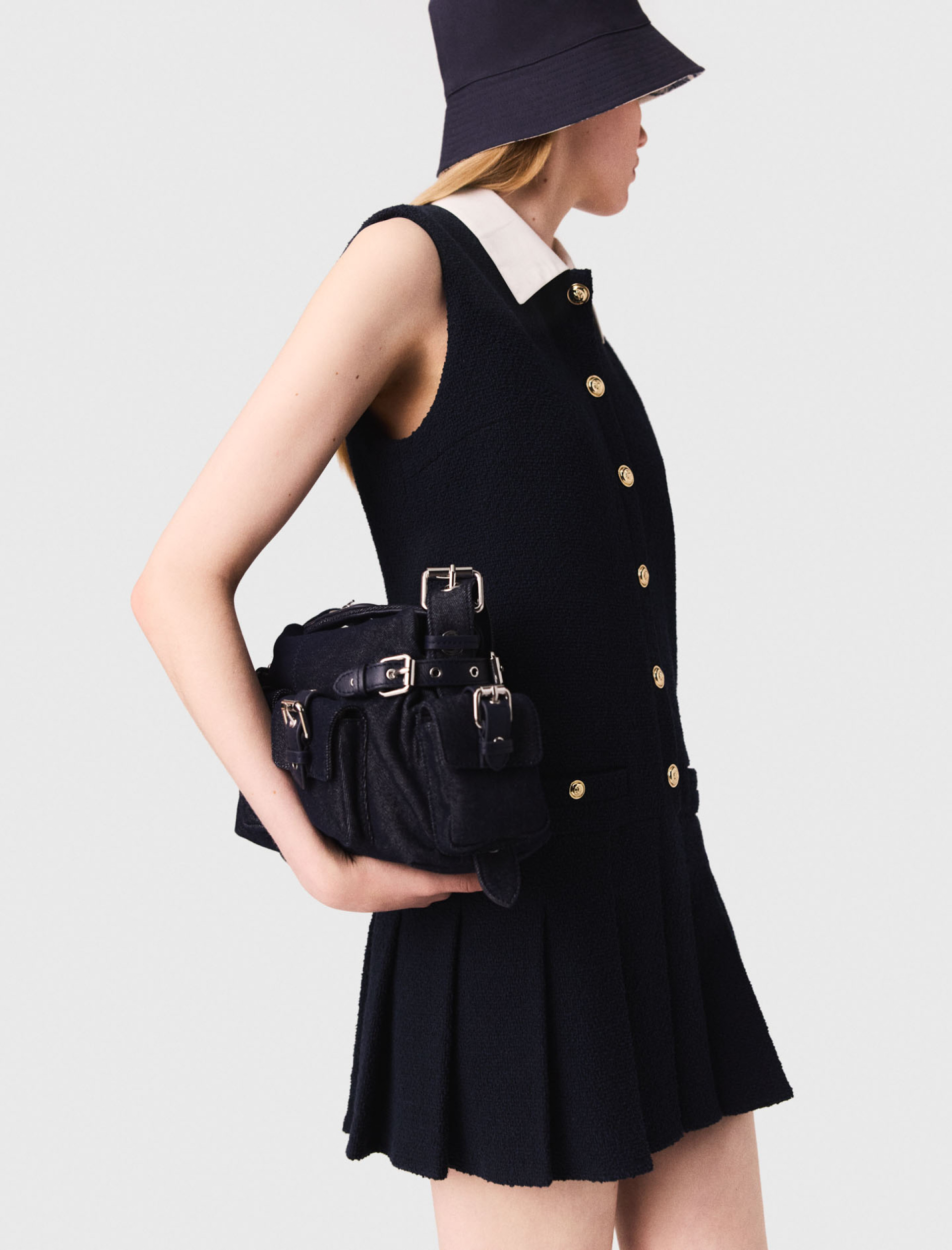 Женское твидовое платье со съемным воротником