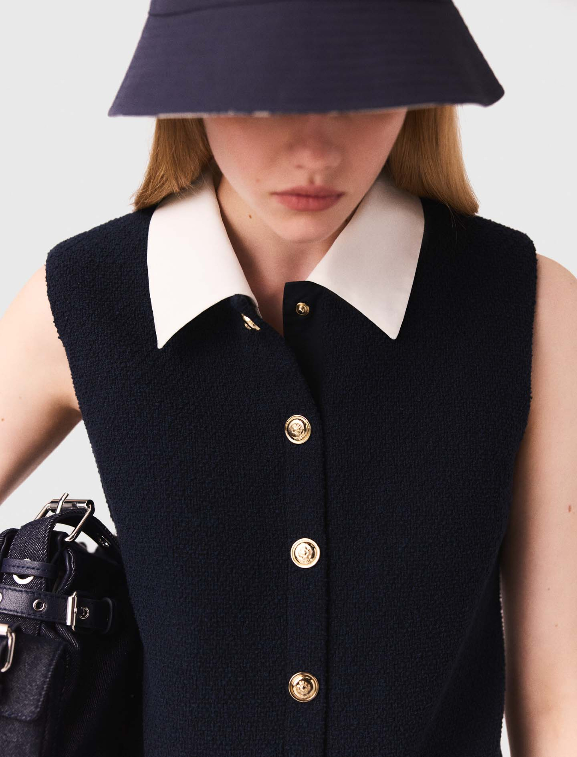 Женское твидовое платье со съемным воротником