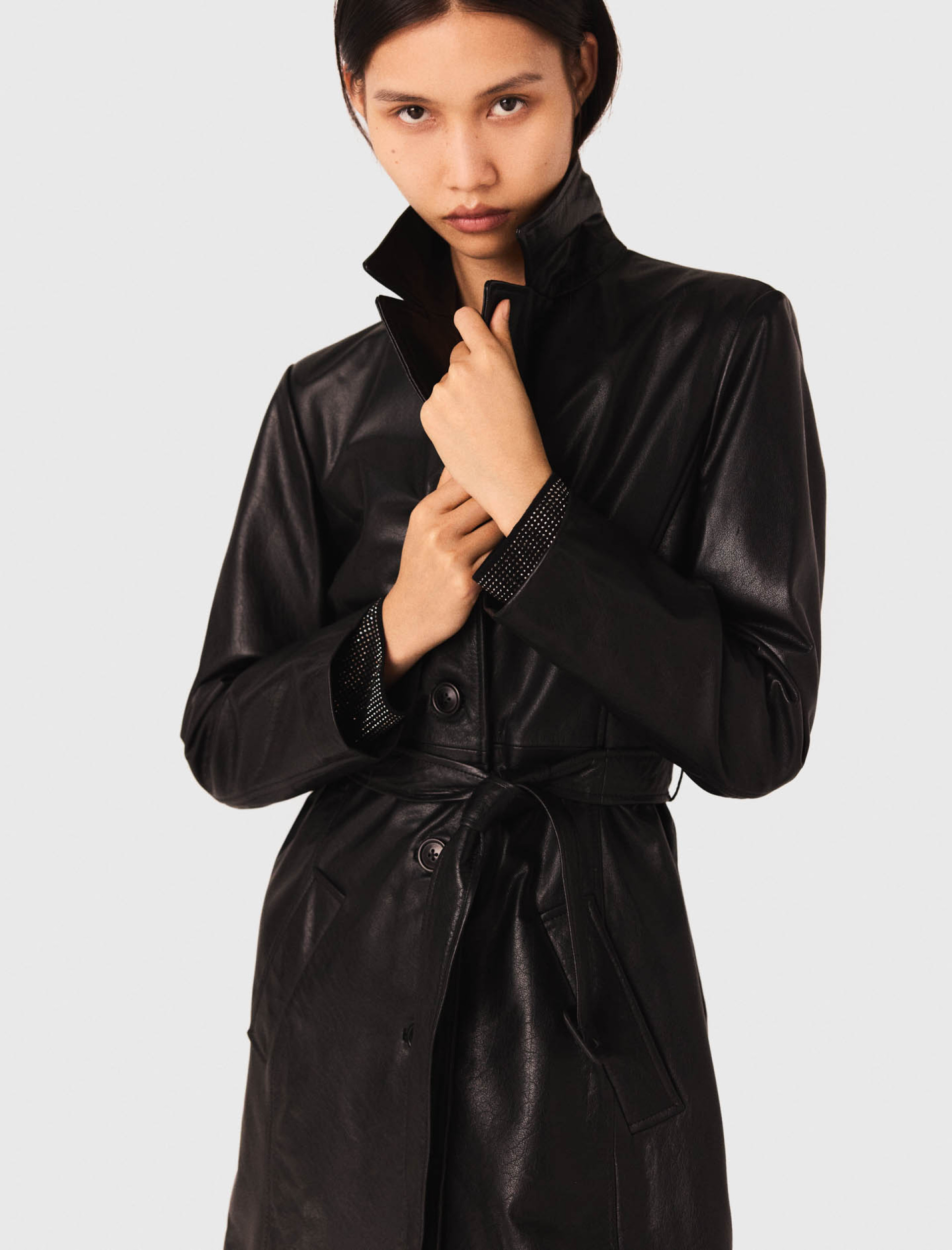 Женский длинный кожаный тренчкот