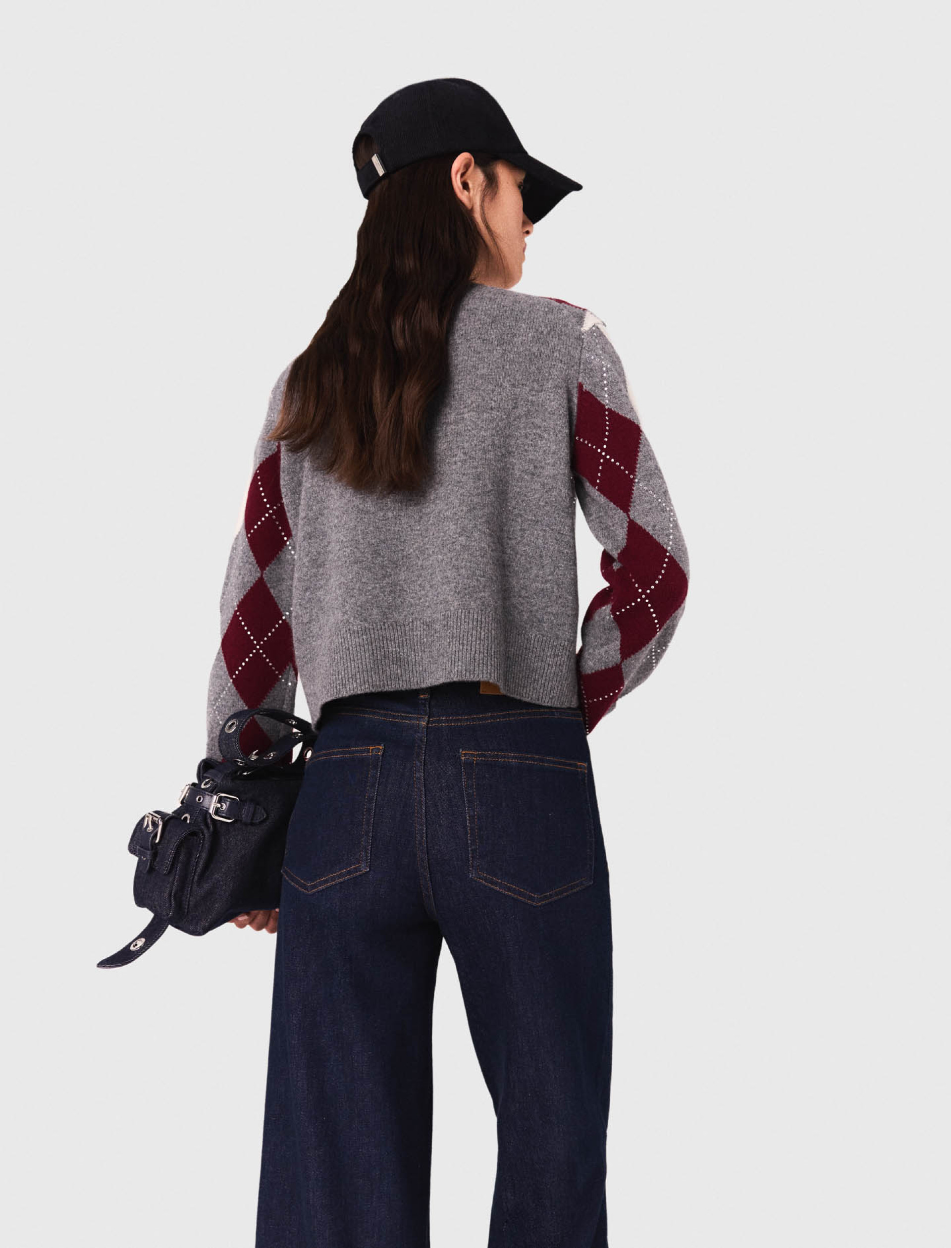 Жіночий укорочений джемпер з візерунком 