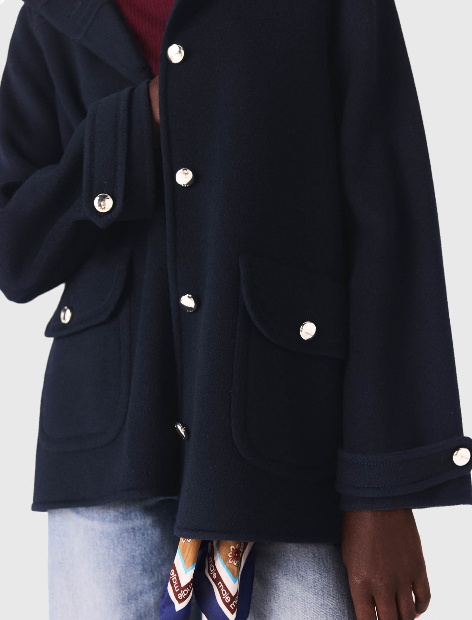 Жіноча вовняна куртка з капюшоном