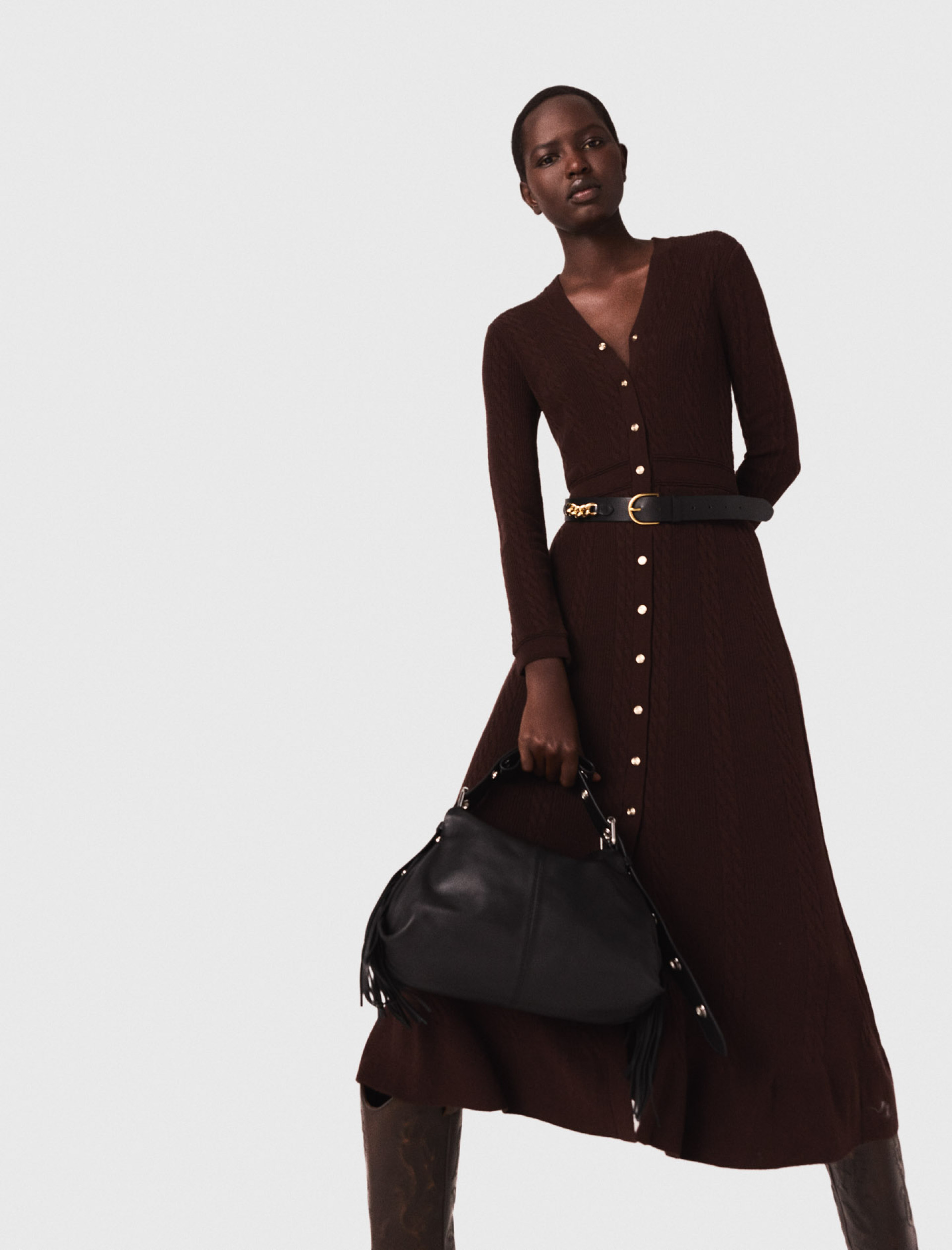 Женское длинное трикотажное платье на пуговицах Женское длинное трикотажное платье на пуговицах