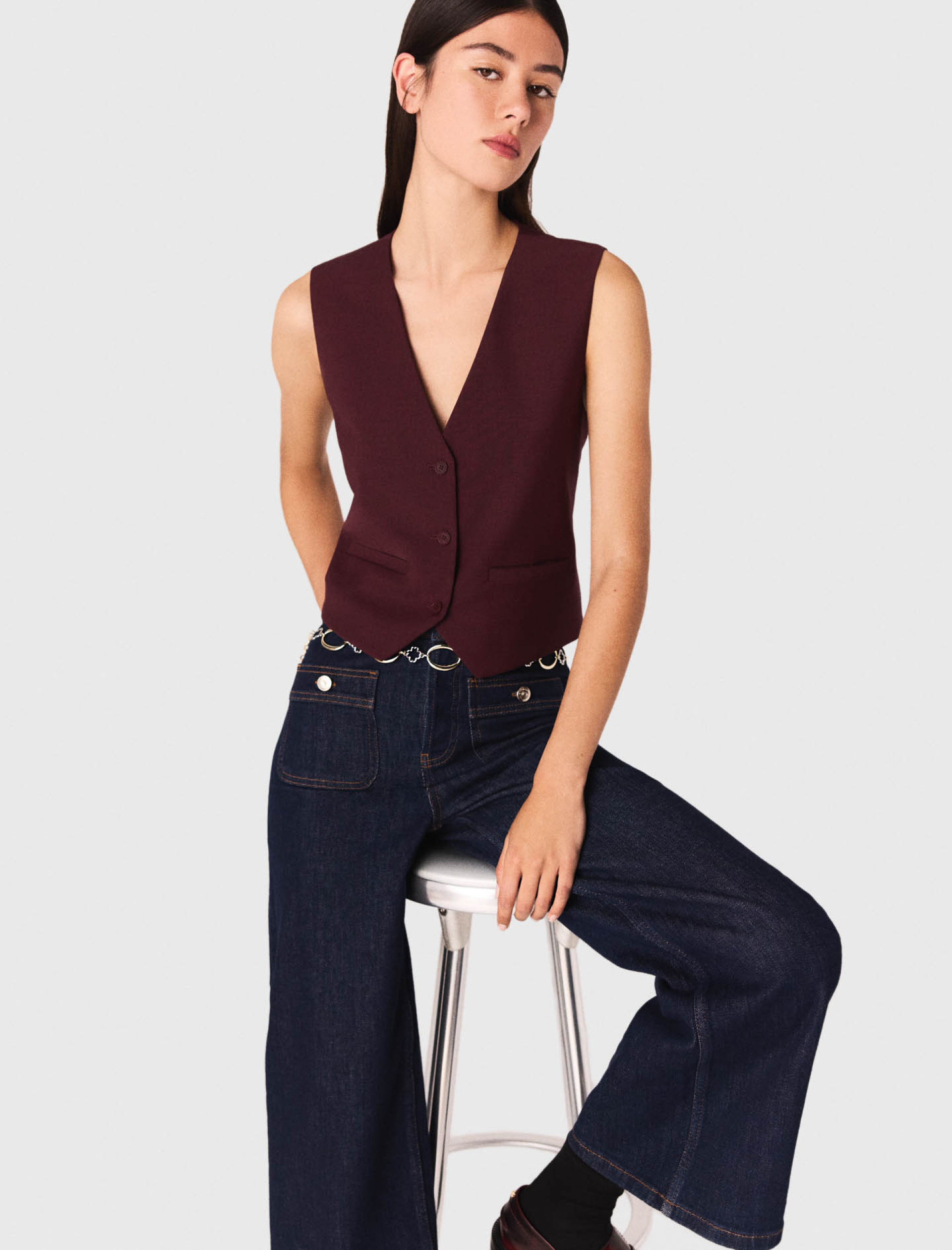 Жіночий бордовий костюмний жилет
