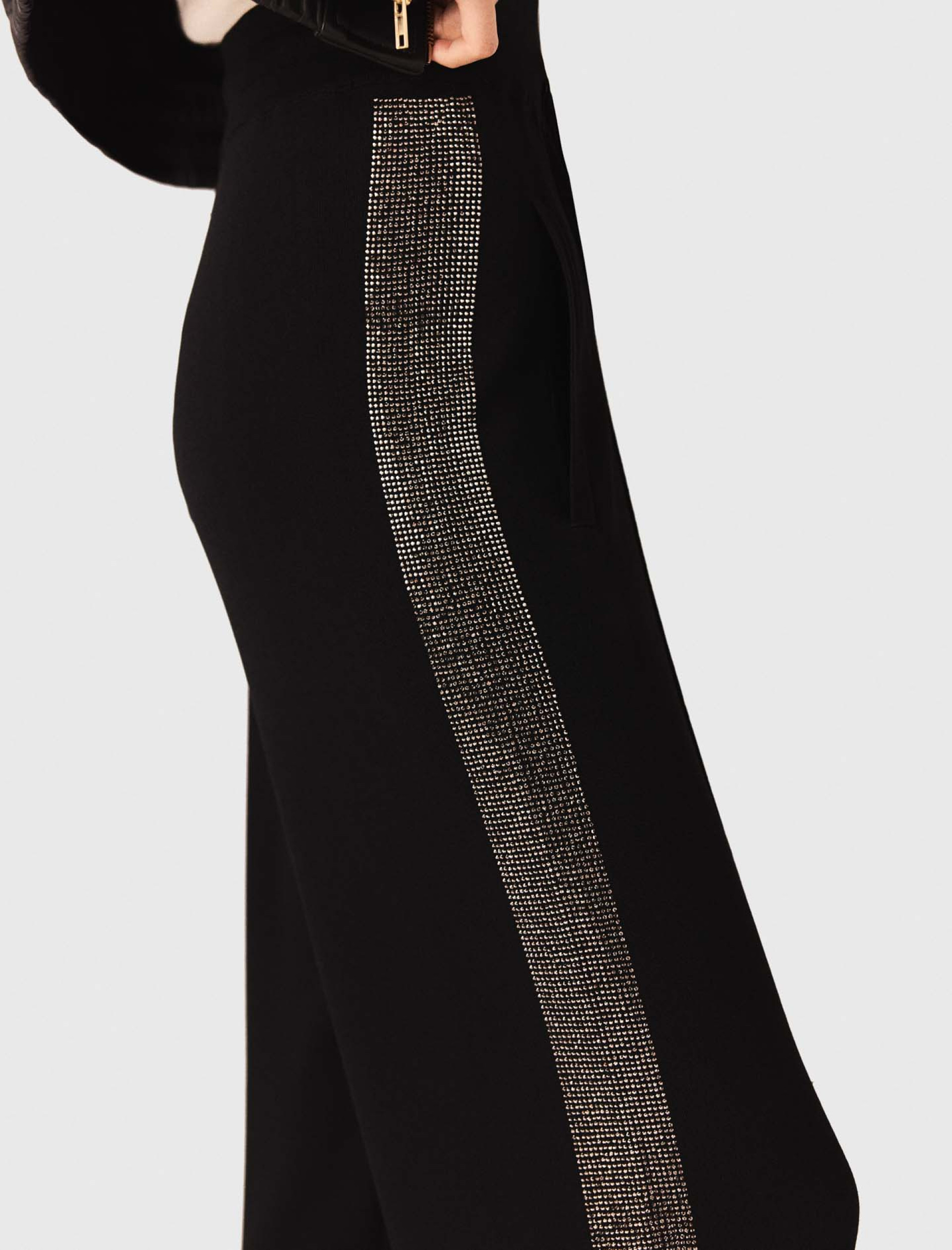 Женские брюки с лампасами из стразов