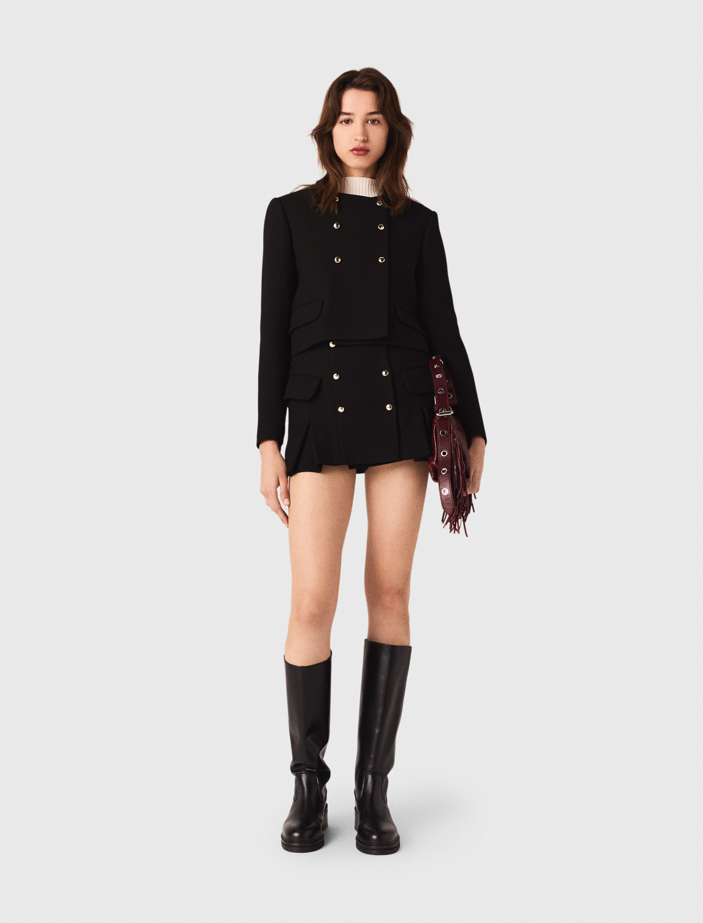 Женский укороченный двубортный жакет